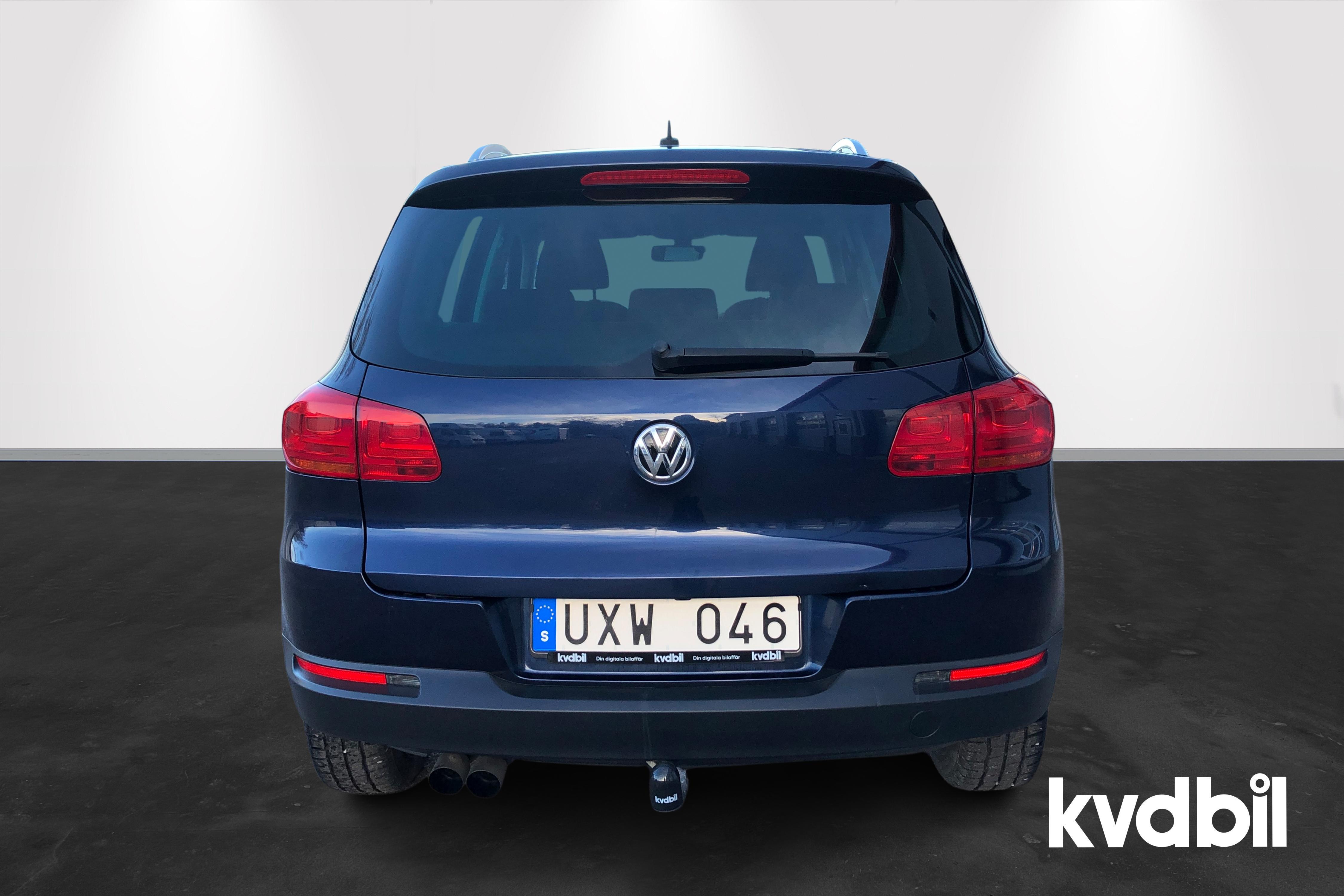 VW Tiguan 2.0 TFSI 4MOTION (180hk) - 17 820 mil - Automat - Dark Blue - 2013