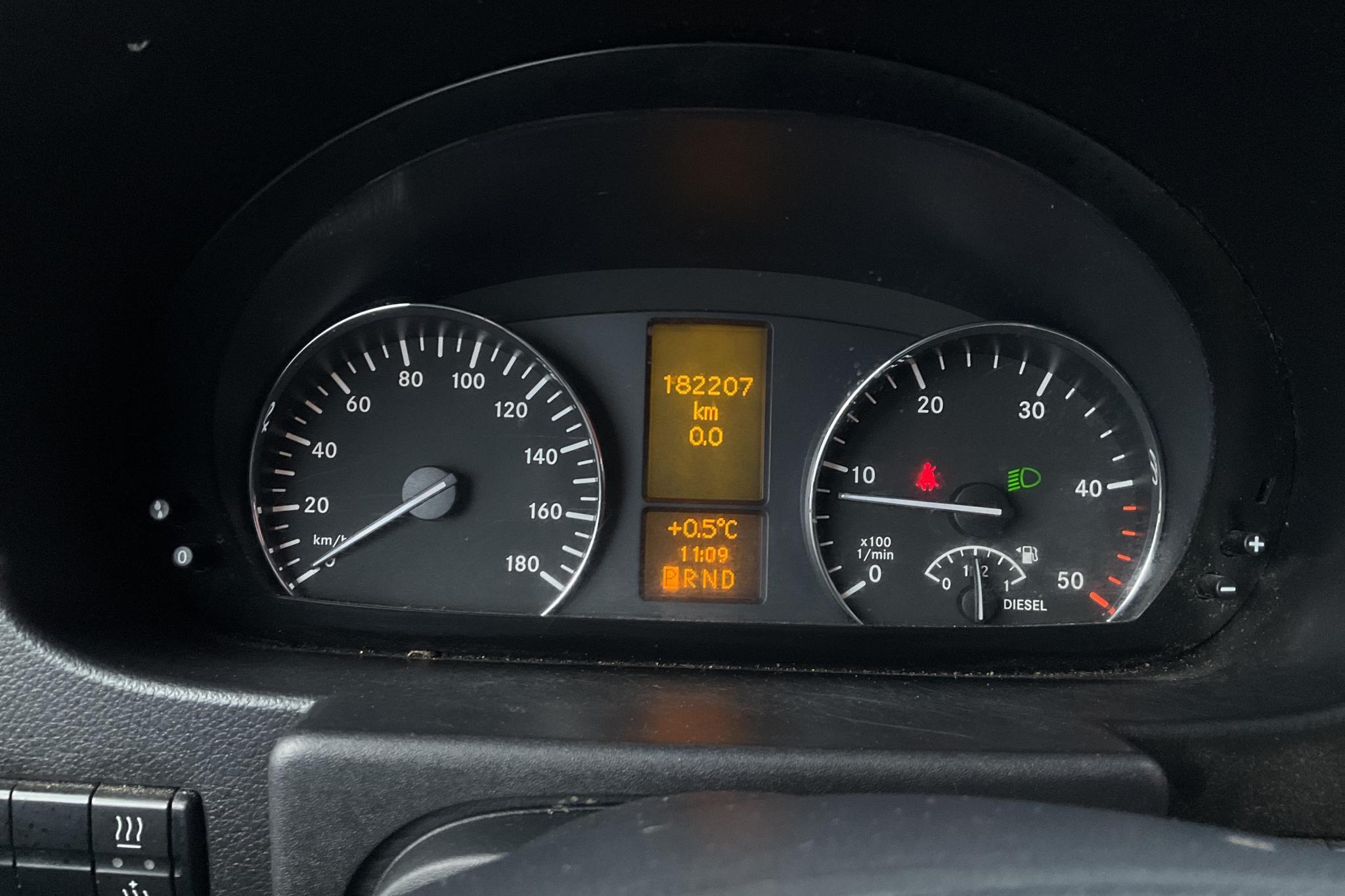 Mercedes Sprinter 310 CDI (95hk) - 18 223 mil - Automat - vit - 2016