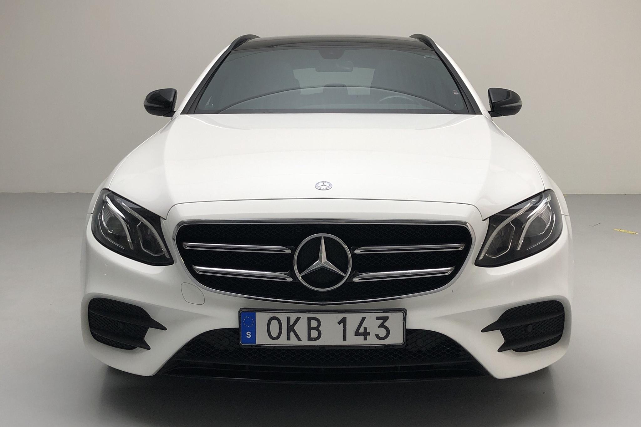 Mercedes E 220 d Kombi S213 (194hk) - 256 380 km - Automatic - white - 2017