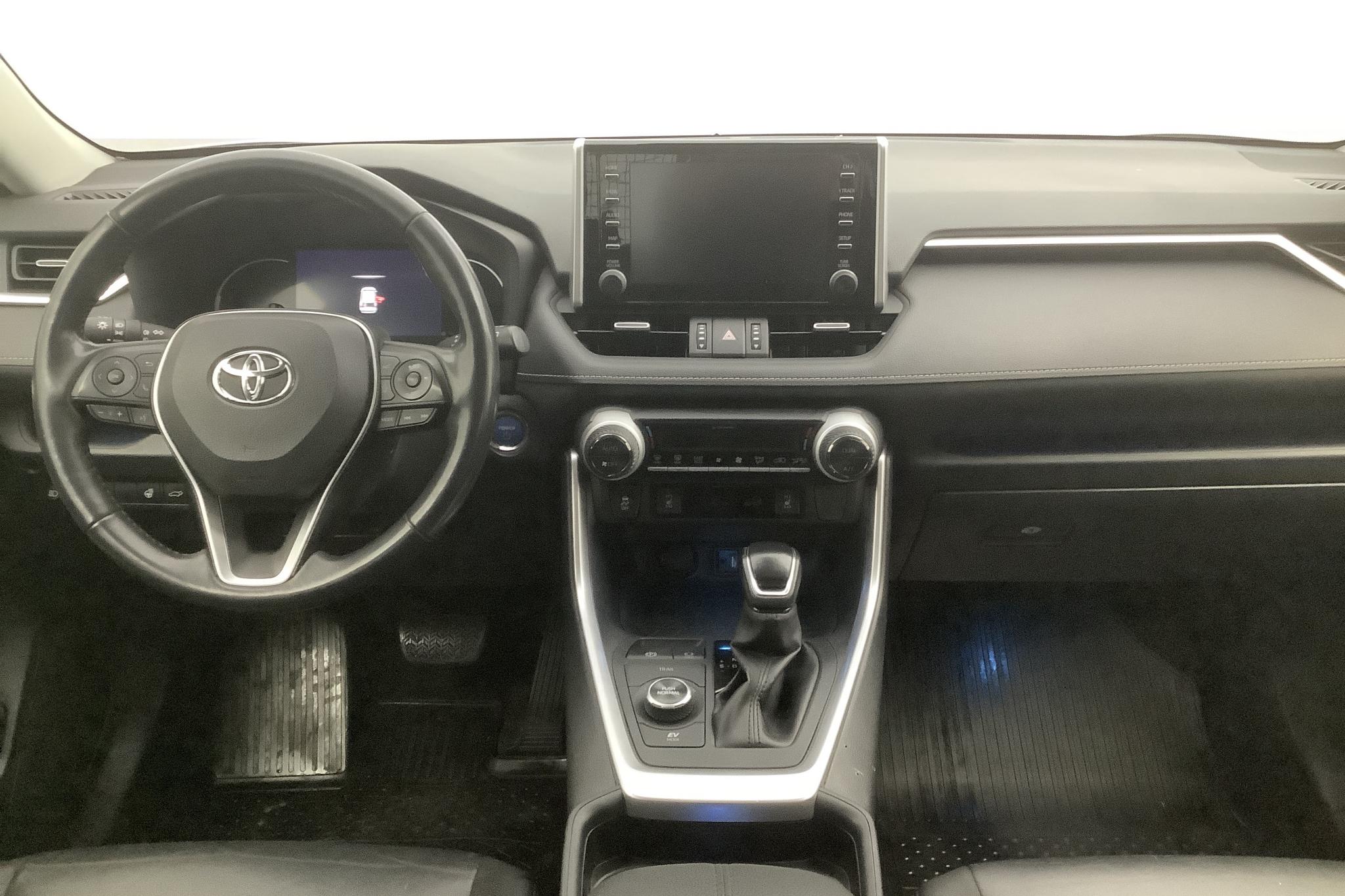 Toyota RAV4 2.5 HSD AWD (222hk) - 15 212 mil - Automat - vit - 2020