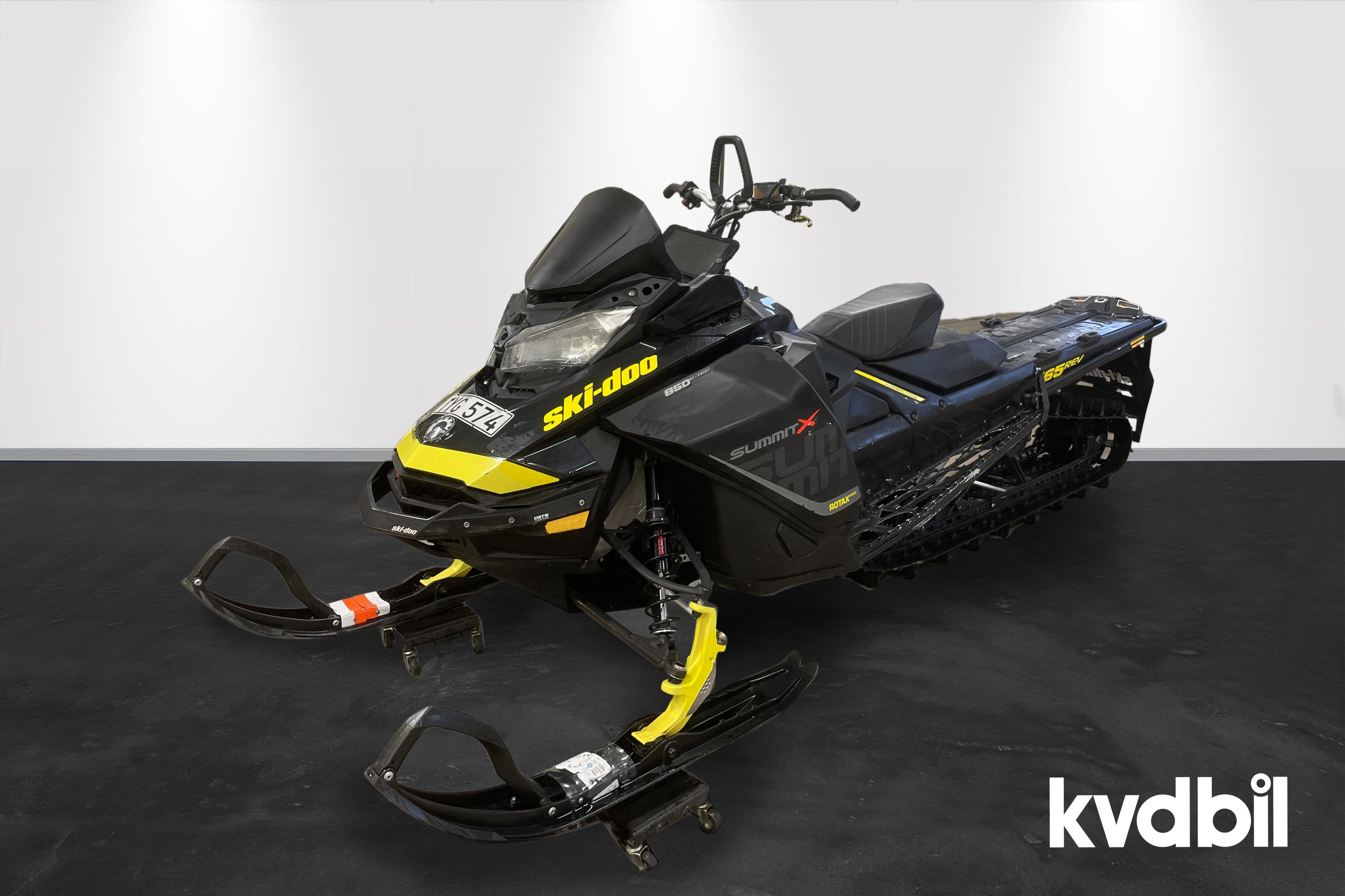 ski-doo SUMMIT X 850 E-TEC 165 Snöskoter - 16 360 km - Manual - 2018