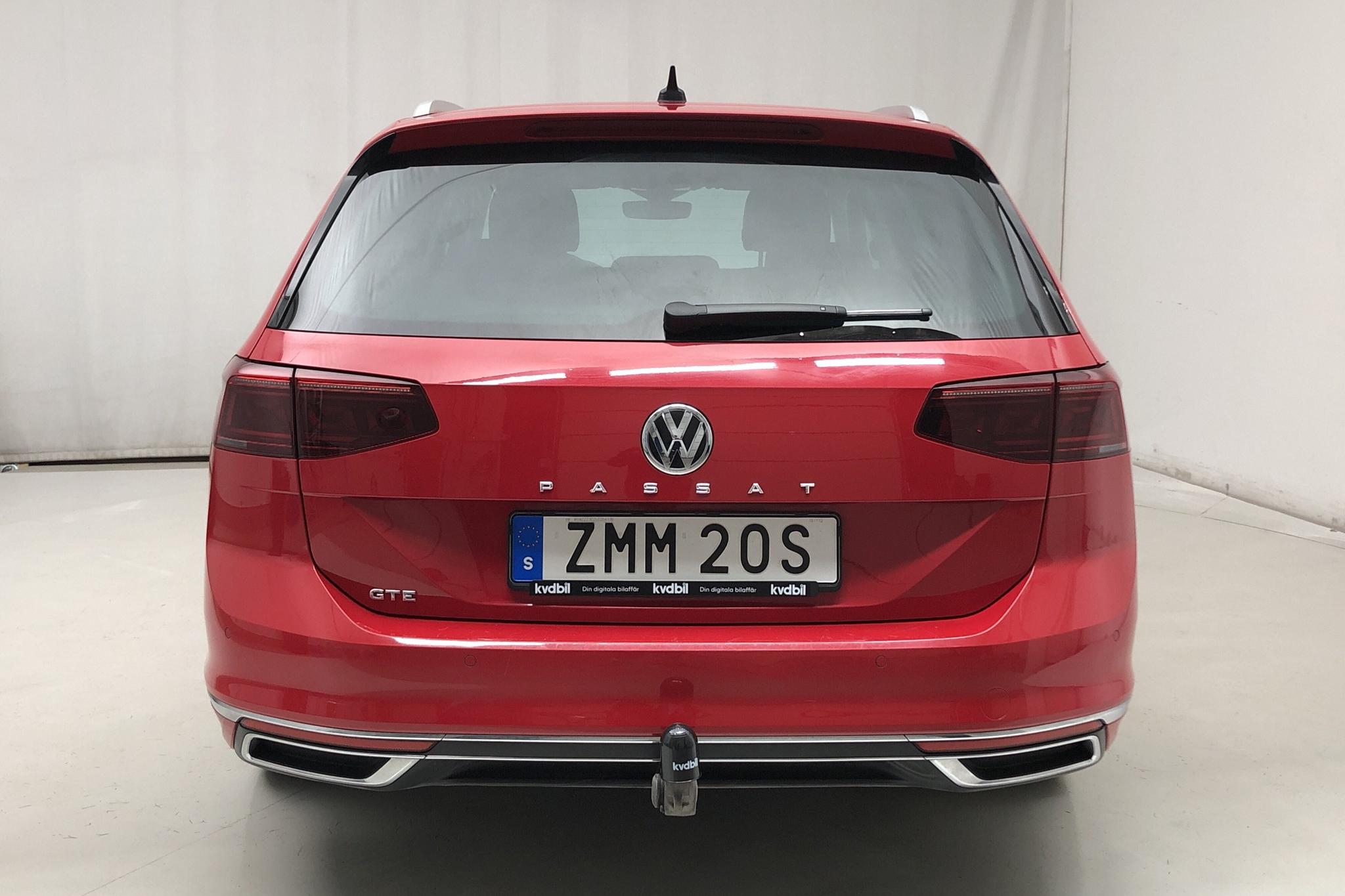 VW Passat 1.4 GTE Sportscombi (218hk) - 129 180 km - Automatic - red - 2020