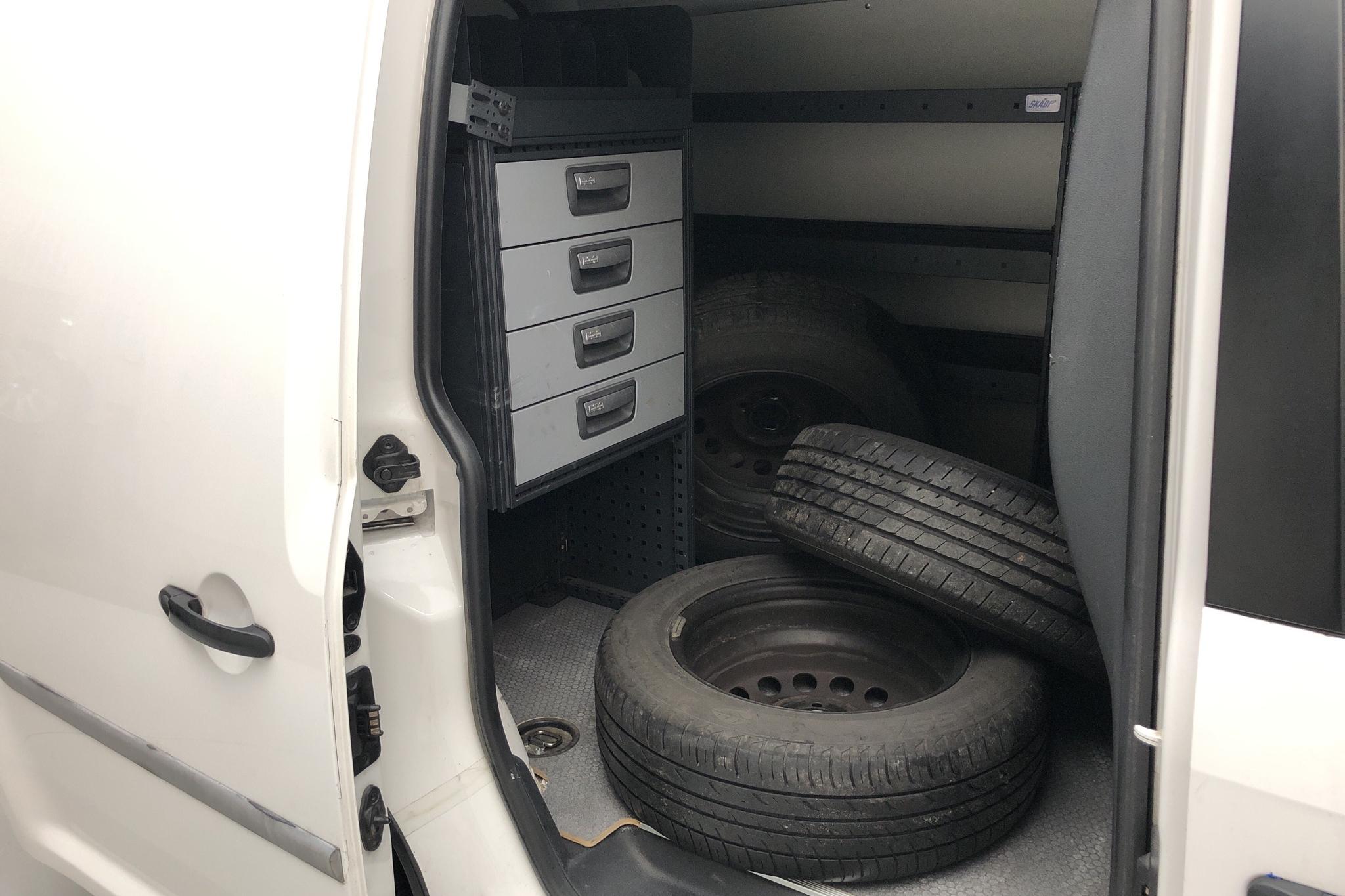 VW Caddy 2.0 TDI Skåp (75hk) - 177 640 km - Manual - white - 2017