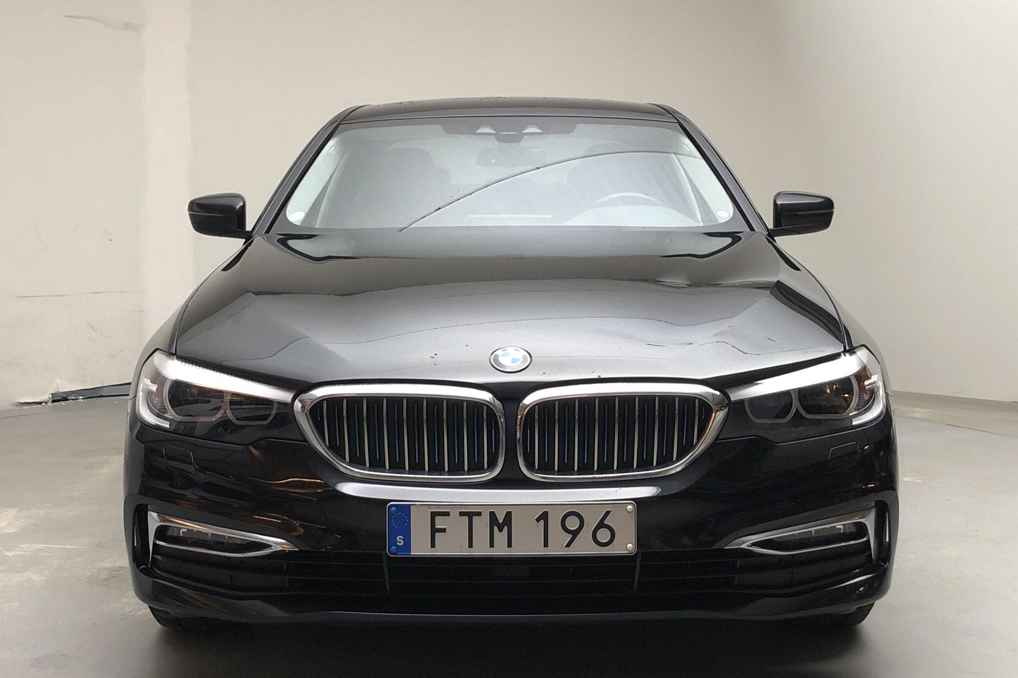 BMW 530e iPerformance Sedan, G30 (252hk) - 5 715 mil - Automat - svart - 2019