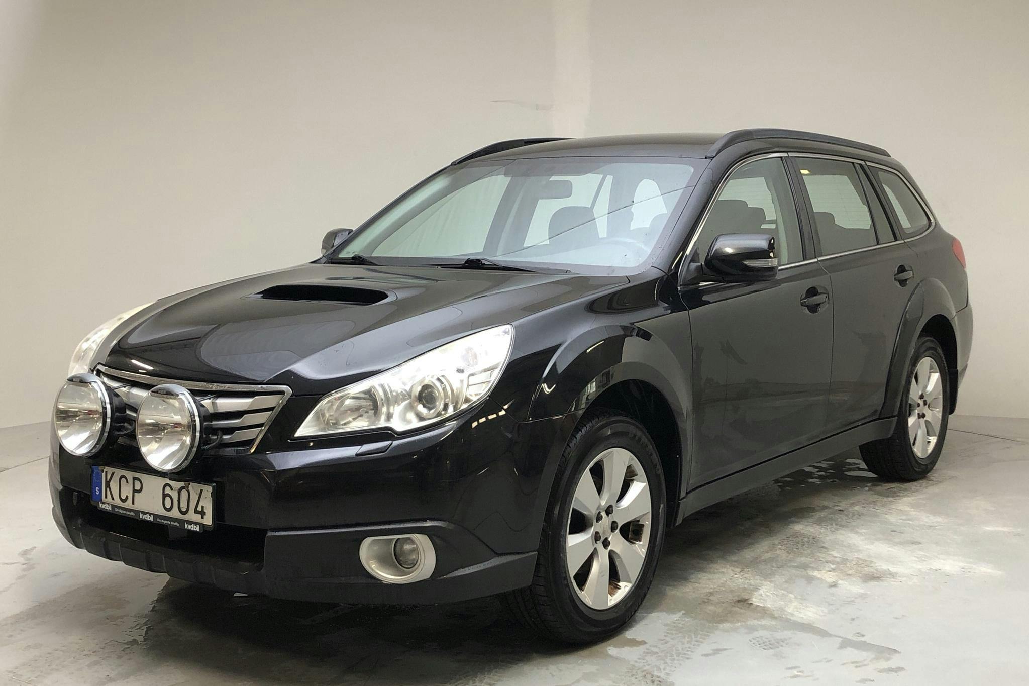 Subaru Outback 2.0D (150hk) - 155 250 km - Manual - black - 2010