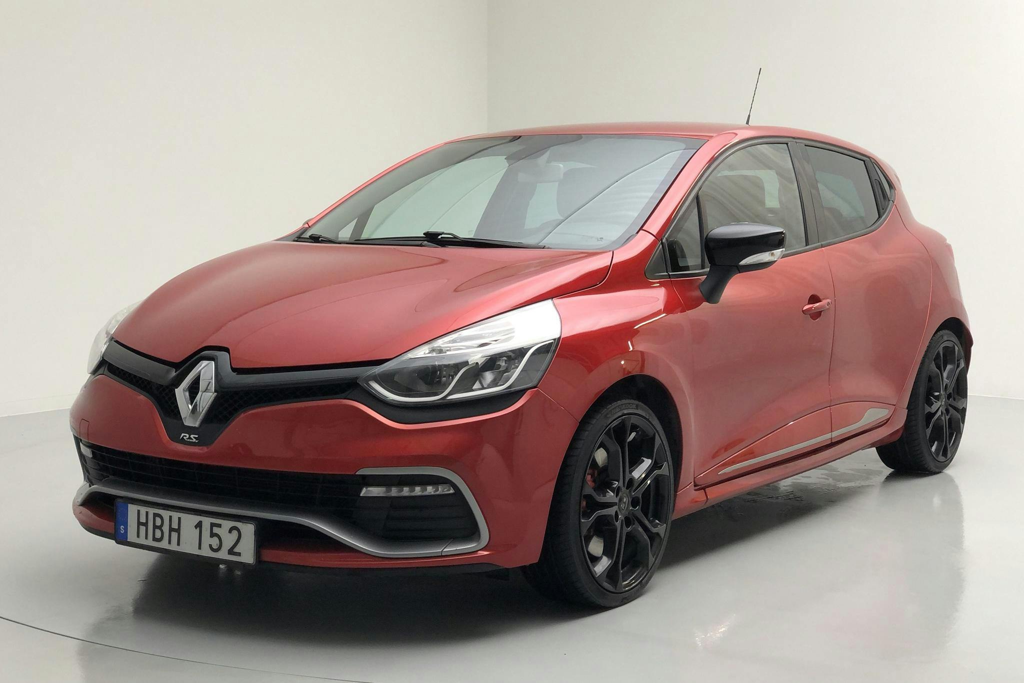 Renault Clio IV R.S. 200 (200hk) - 105 470 km - Automatic - red - 2015