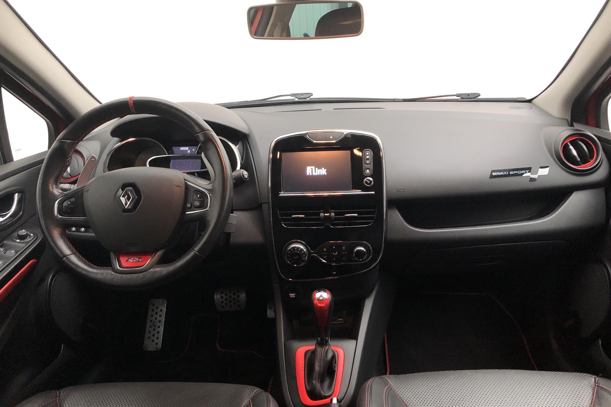 Renault Clio IV R.S. 200 (200hk) - 10 547 mil - Automat - röd - 2015