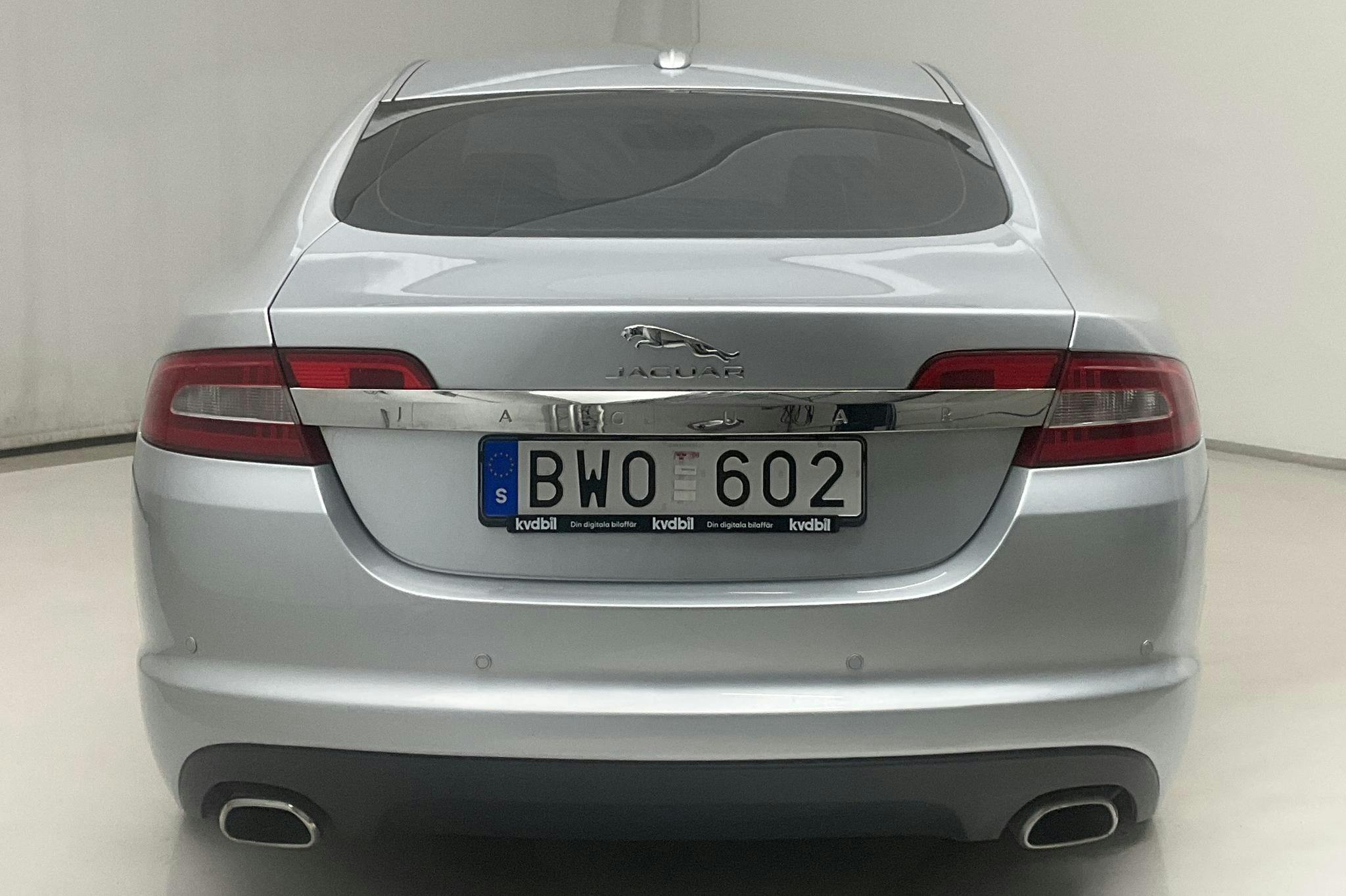 Jaguar XF 3.0 D (240hk) - 25 471 mil - Automat - grå - 2010
