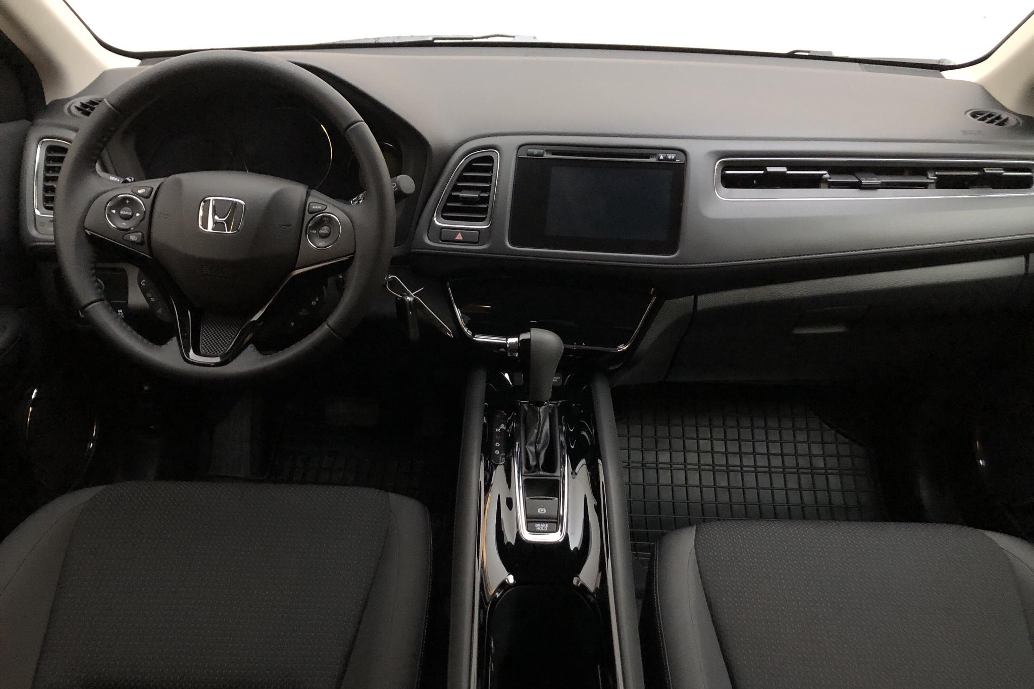 Honda HR-V 1.5 i-VTEC (130hk) - 5 220 km - Automatic - silver - 2020