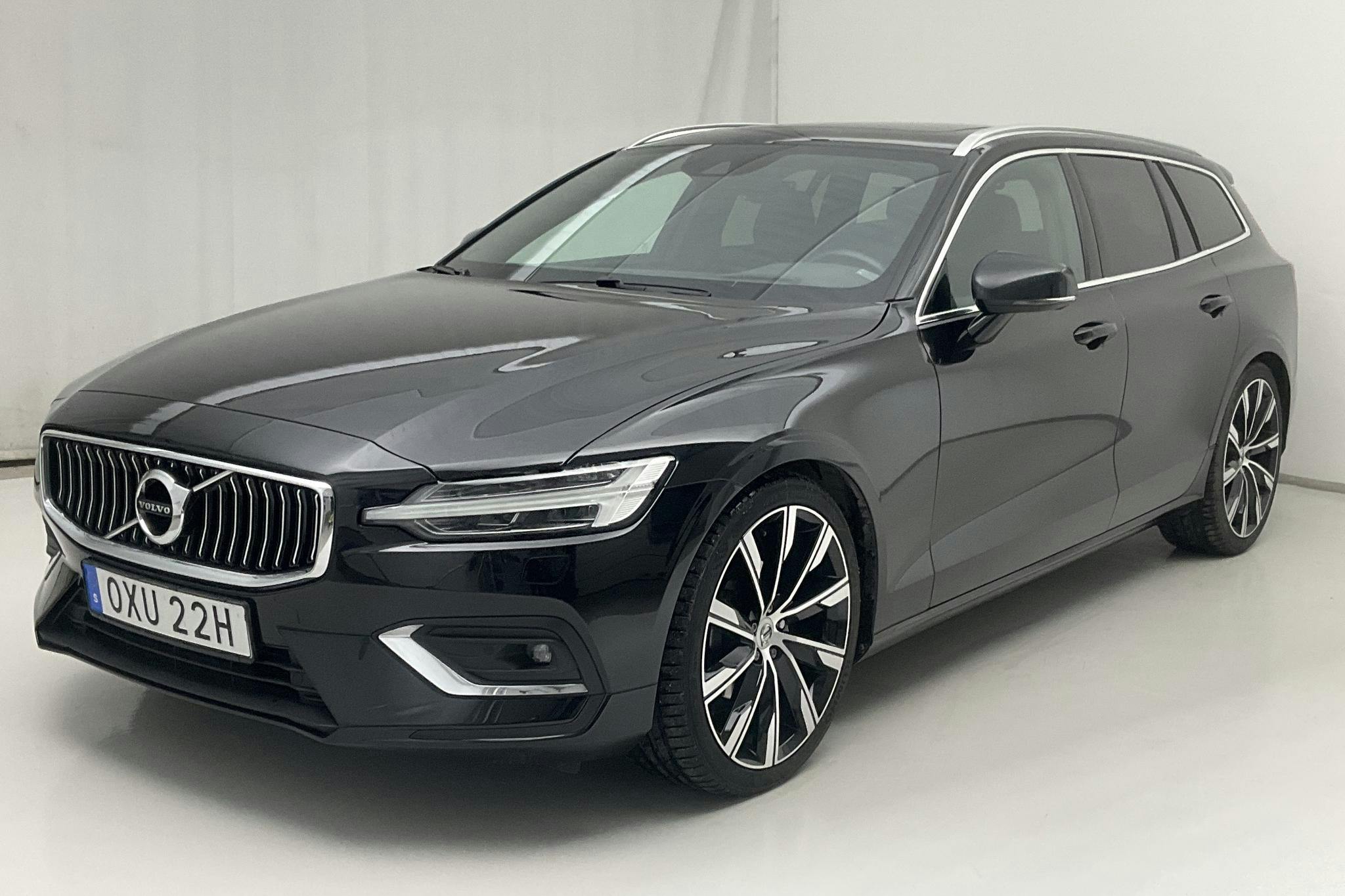 Volvo V60 D4 AWD (190hk) - 10 126 mil - Automat - svart - 2019