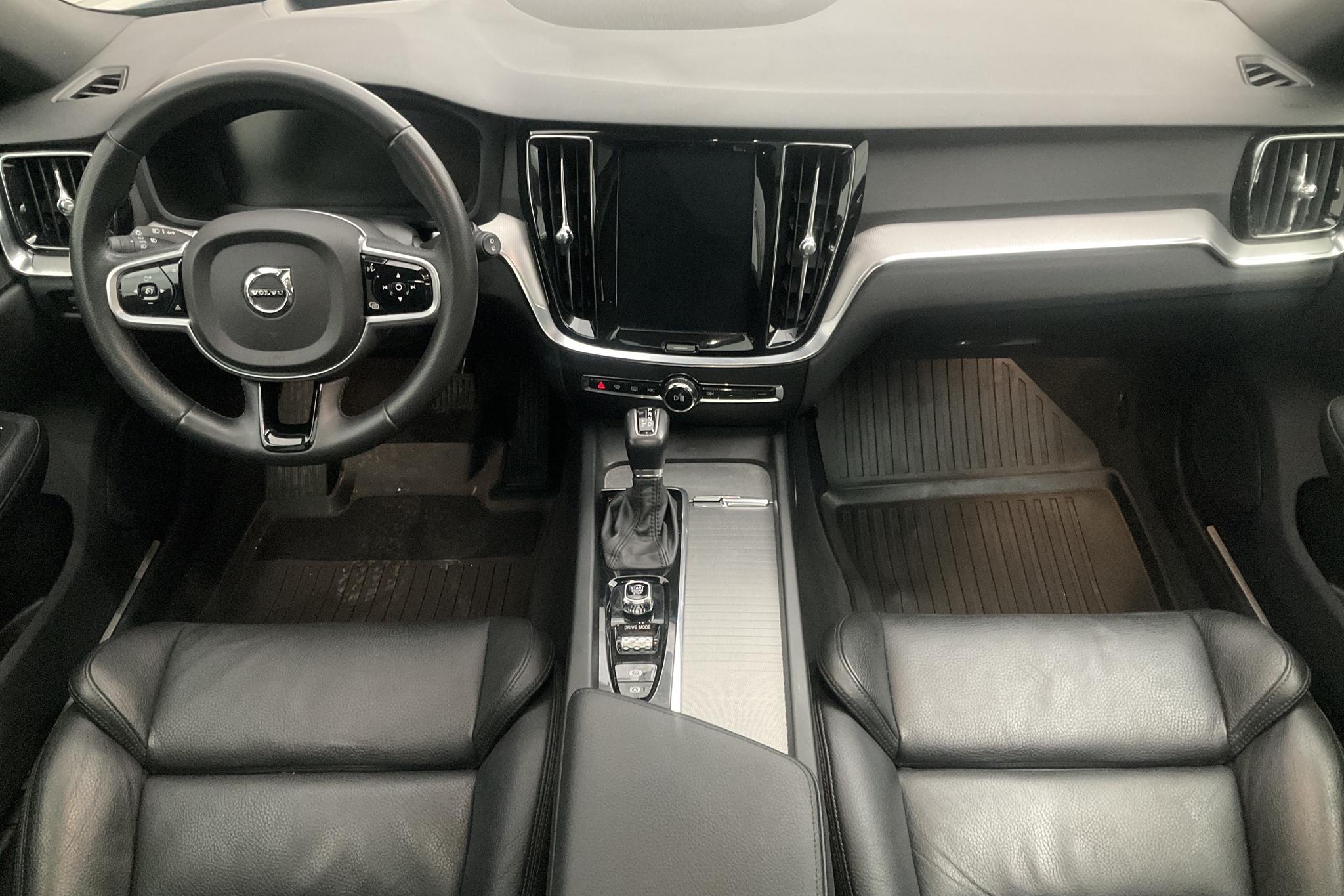 Volvo V60 D4 AWD (190hk) - 10 126 mil - Automat - svart - 2019