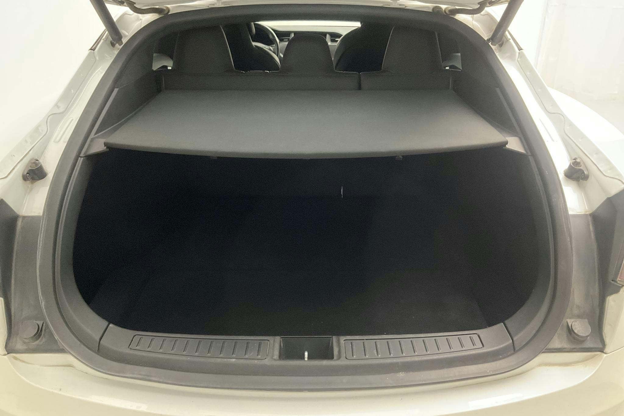 Tesla Model S 100D - 14 312 mil - Automat - vit - 2018