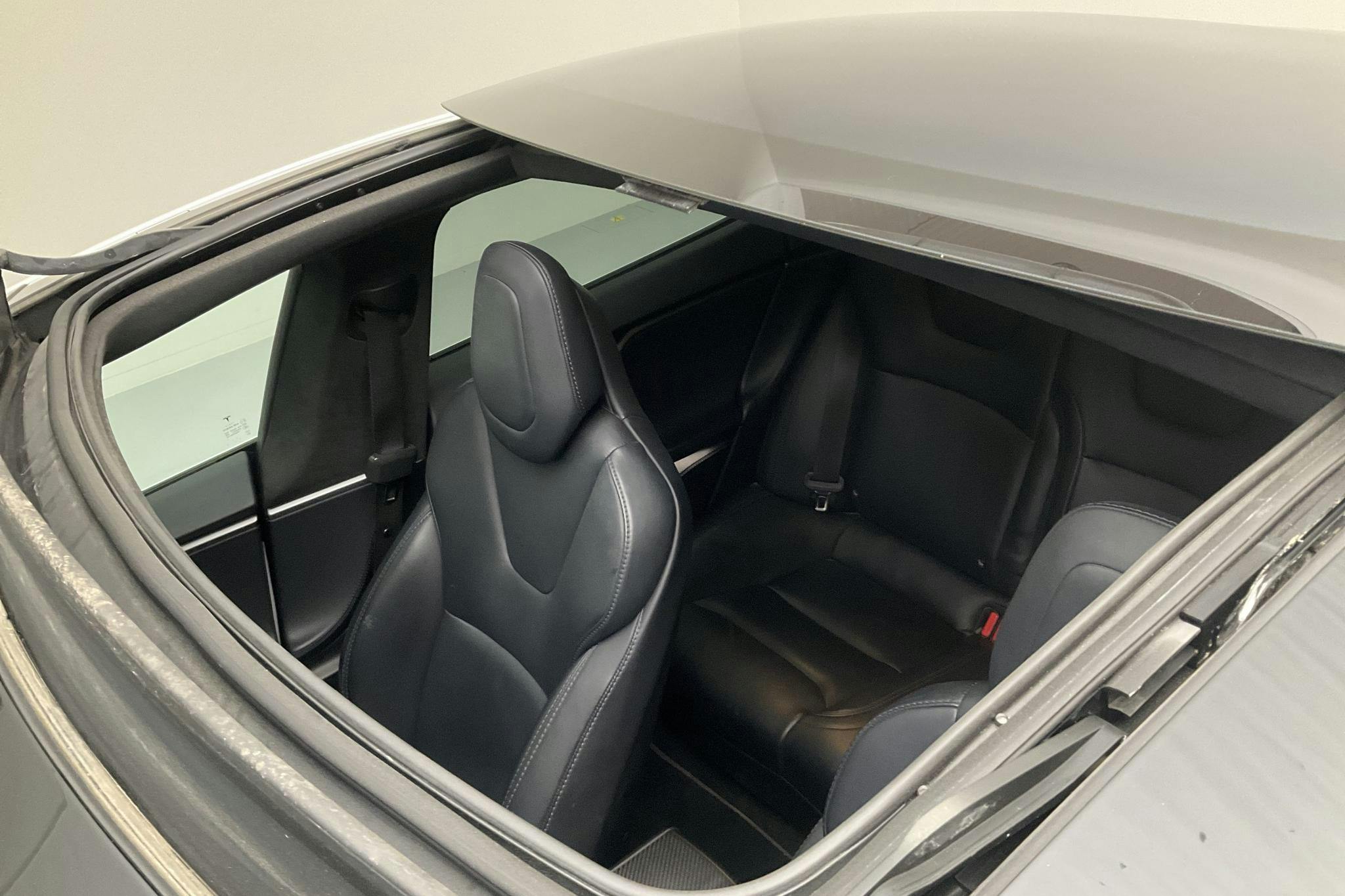 Tesla Model S 100D - 14 312 mil - Automat - vit - 2018