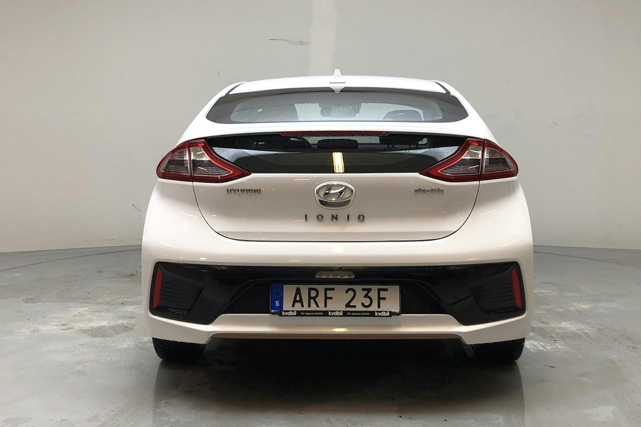 Hyundai IONIQ Electric (120hk) - 102 030 km - Automatic - 2019