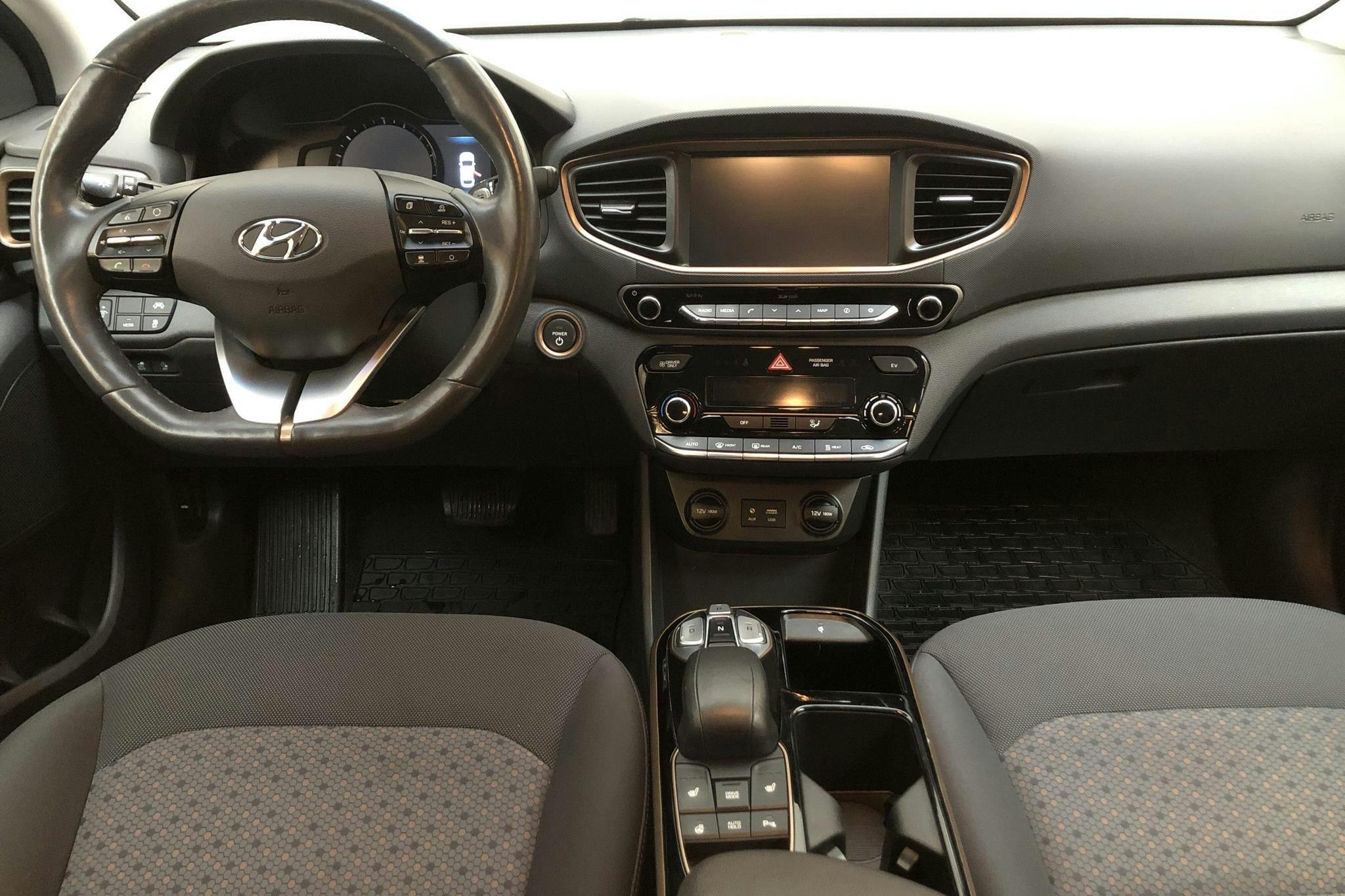 Hyundai IONIQ Electric (120hk) - 102 030 km - Automatic - 2019