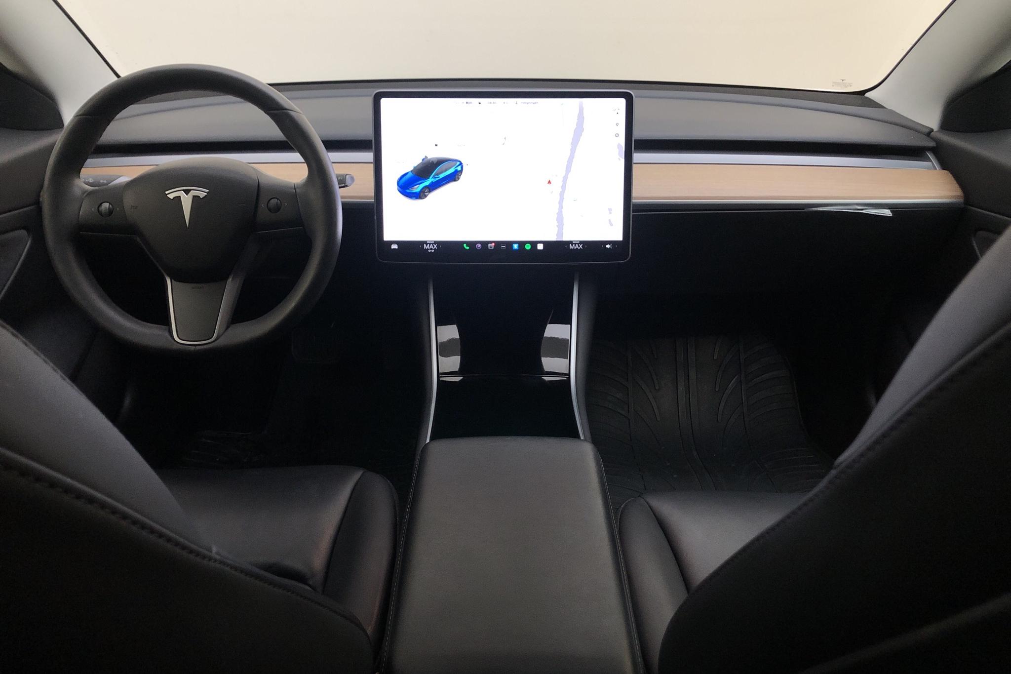 Tesla Model 3 Standard Range RWD - 6 891 mil - Automat - vit - 2020