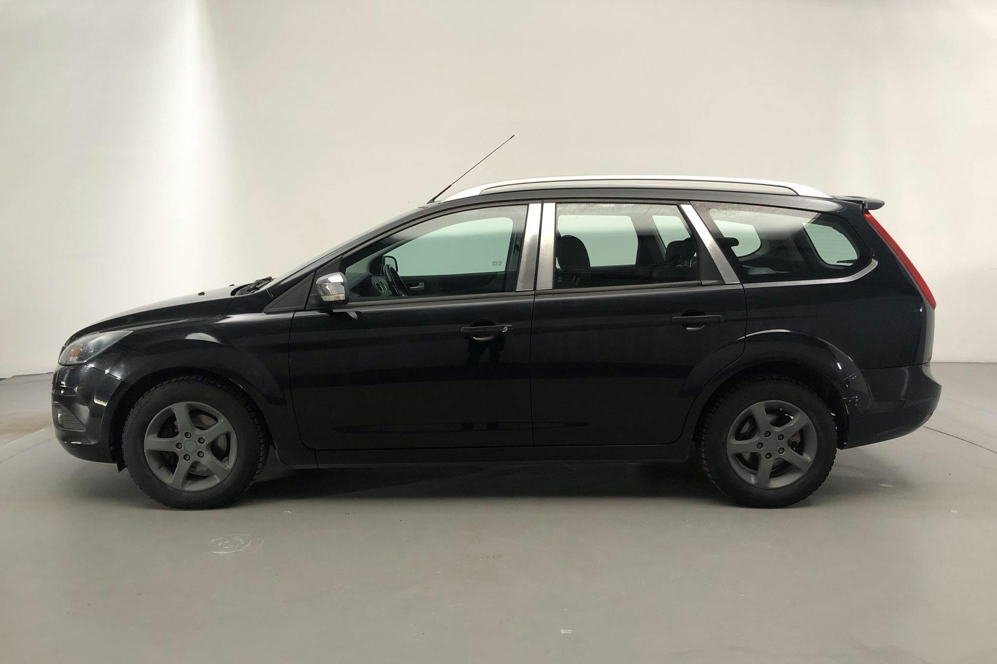 Ford Focus 1.6 TDCi Kombi (109hk) - 182 120 km - Manual - black - 2009
