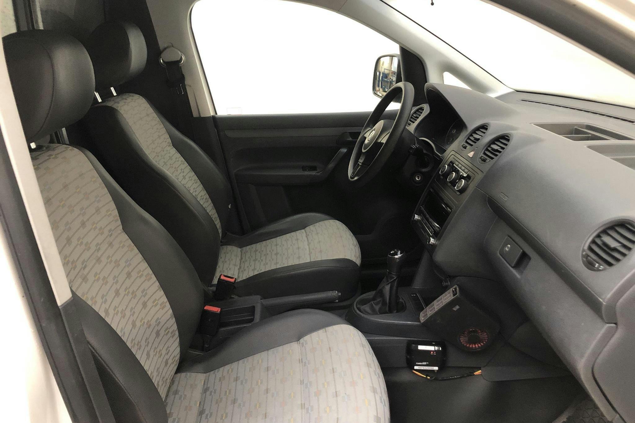 VW Caddy 1.6 TDI Skåp (75hk) - 12 356 mil - Manuell - vit - 2013