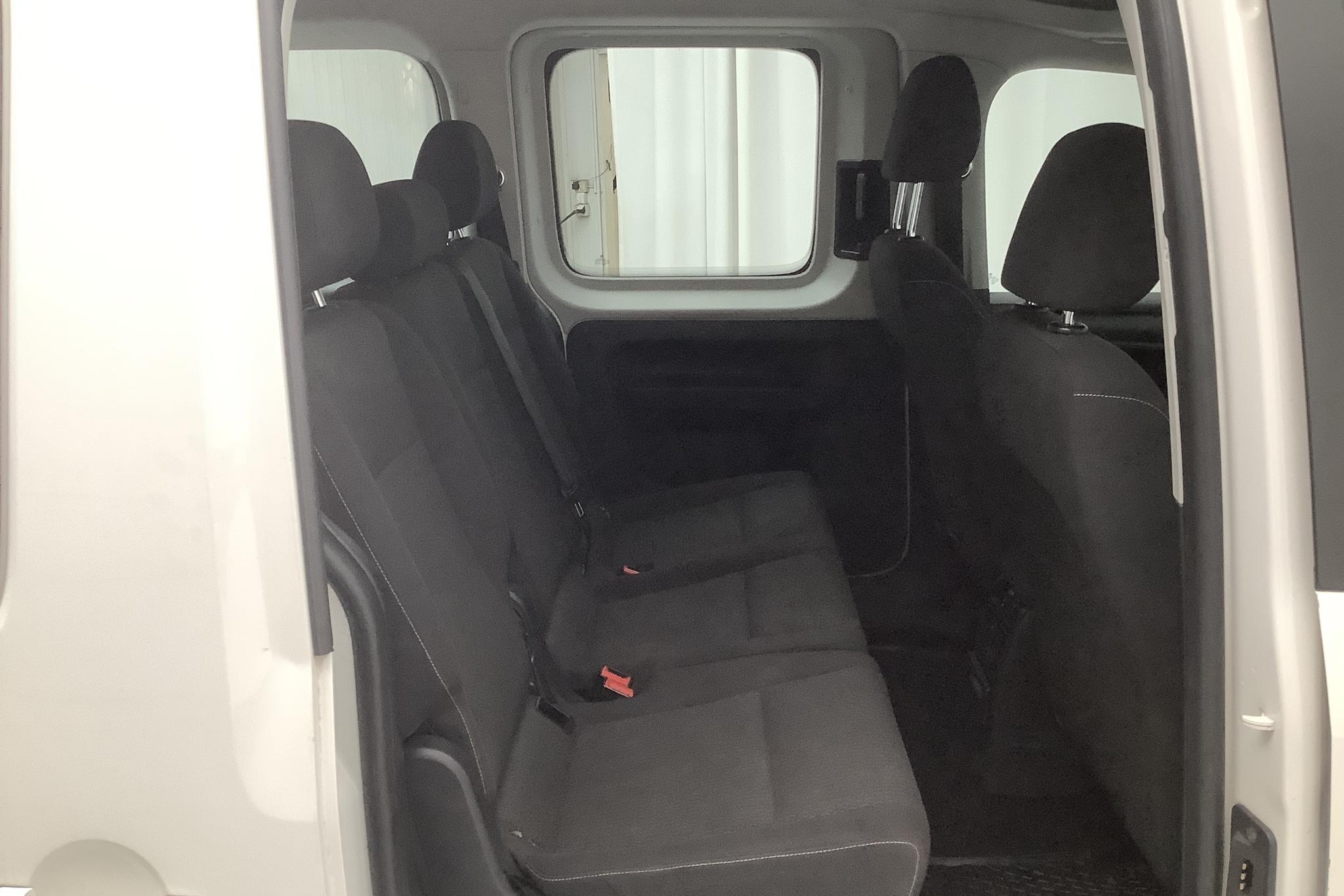 VW Caddy Maxi Life 2.0 TDI (102hk) - 118 410 km - Manual - white - 2017