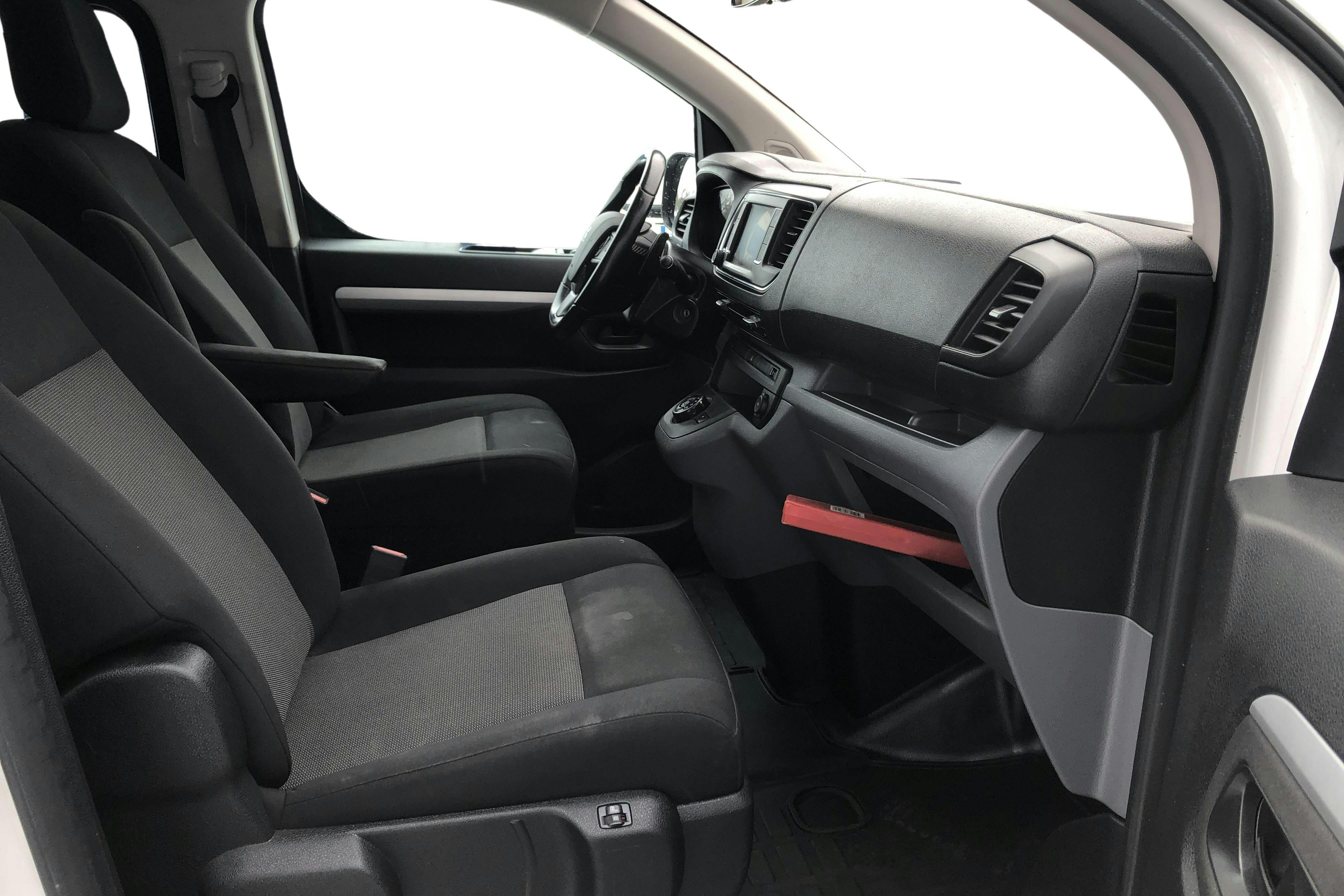 Peugeot Expert BlueHDi Skåp (180hk) - 8 305 mil - Automat - vit - 2019