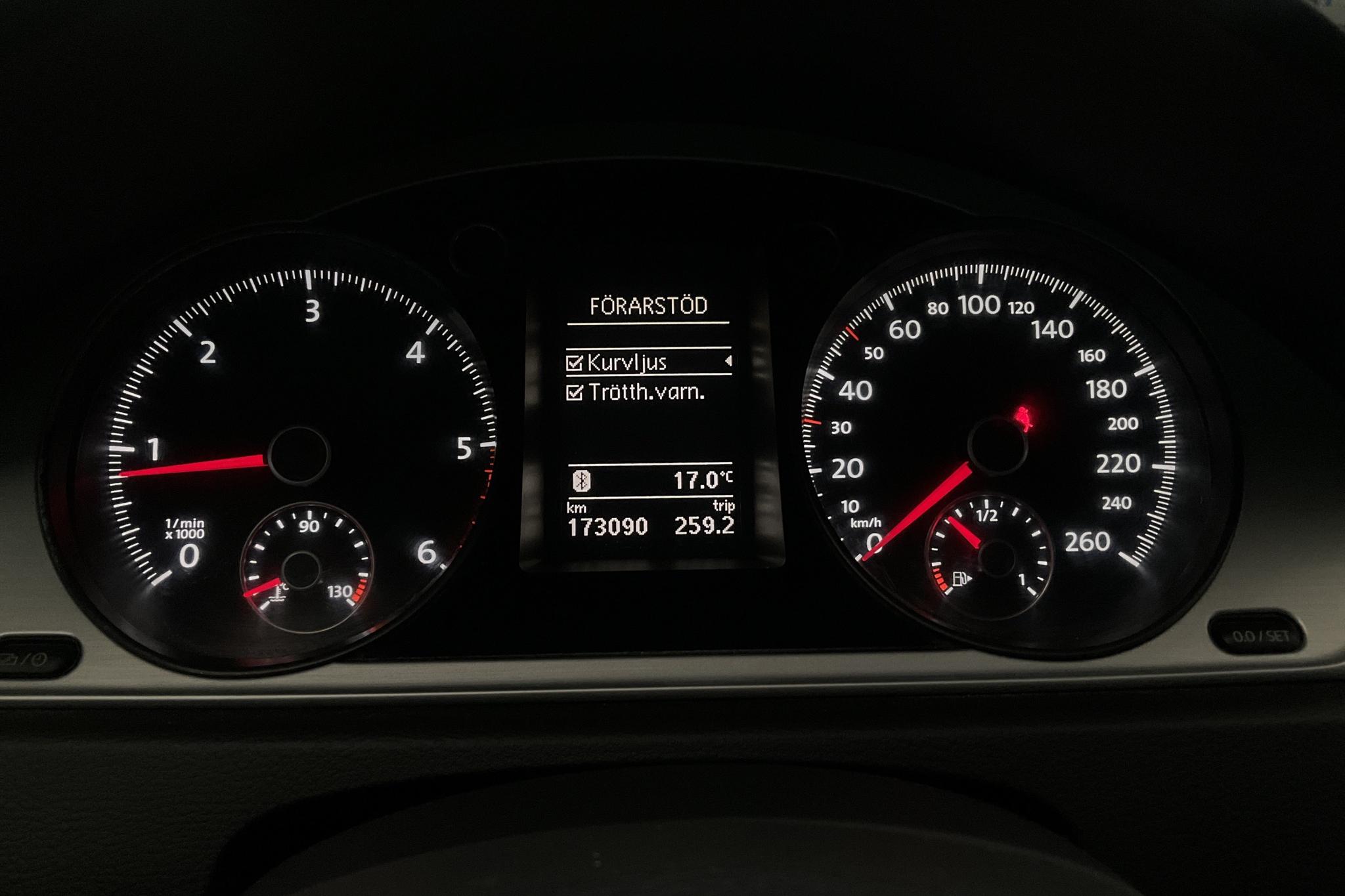 VW Passat Alltrack 2.0 TDI BlueMotion Technology 4Motion (177hk) - 17 309 mil - Automat - vit - 2015