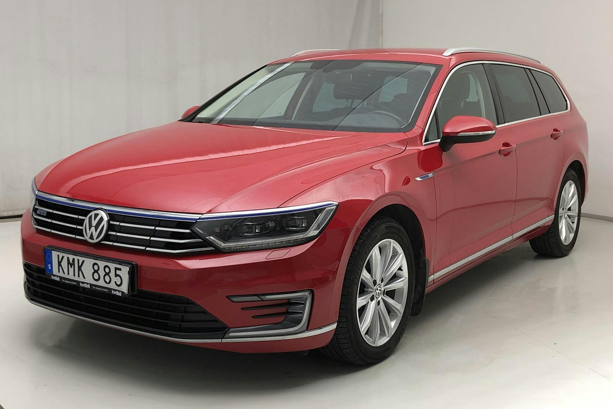 VW Passat 1.4 Plug-in-Hybrid Sportscombi (218hk) - 12 591 mil - Automat - röd - 2018
