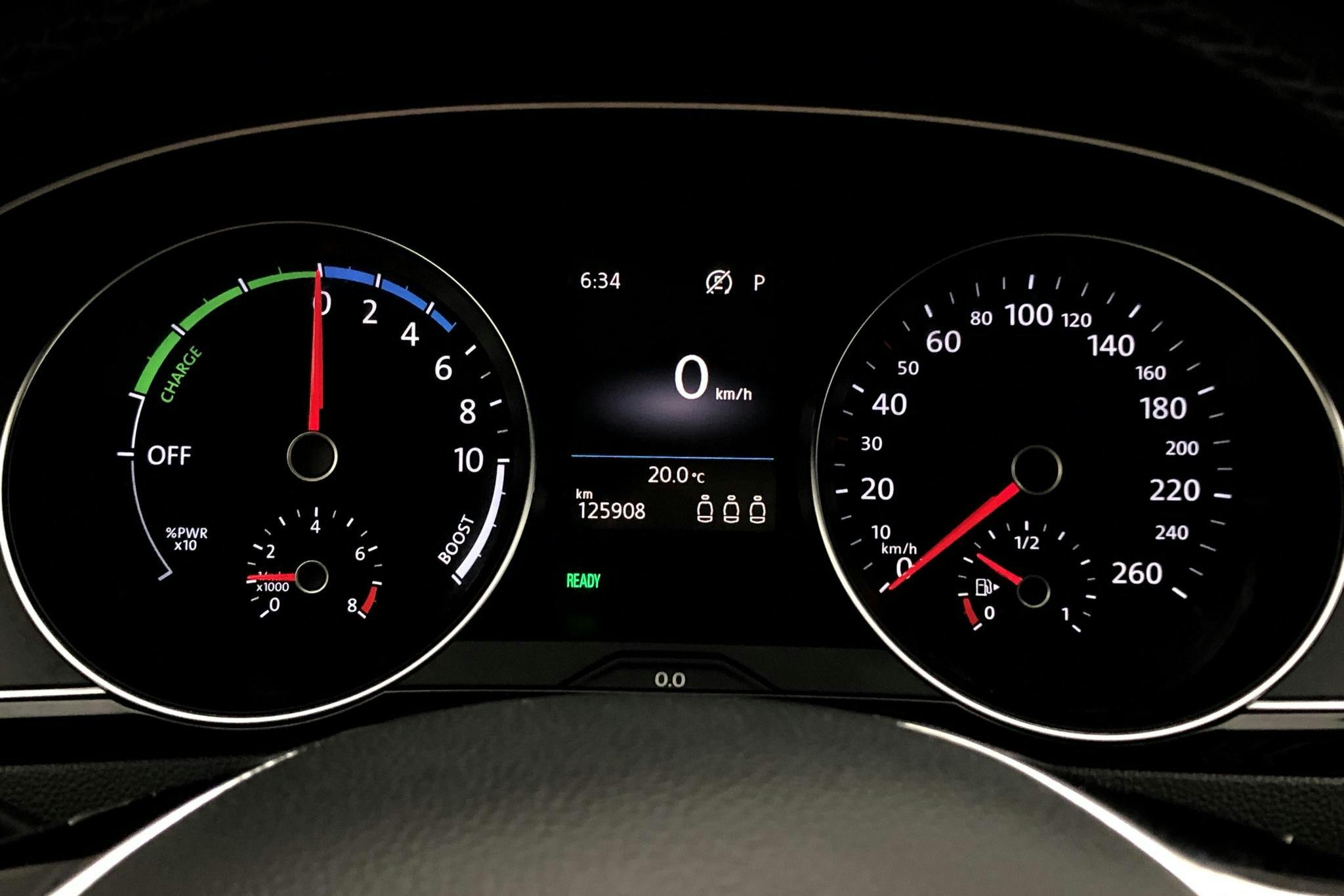 VW Passat 1.4 Plug-in-Hybrid Sportscombi (218hk) - 12 591 mil - Automat - röd - 2018