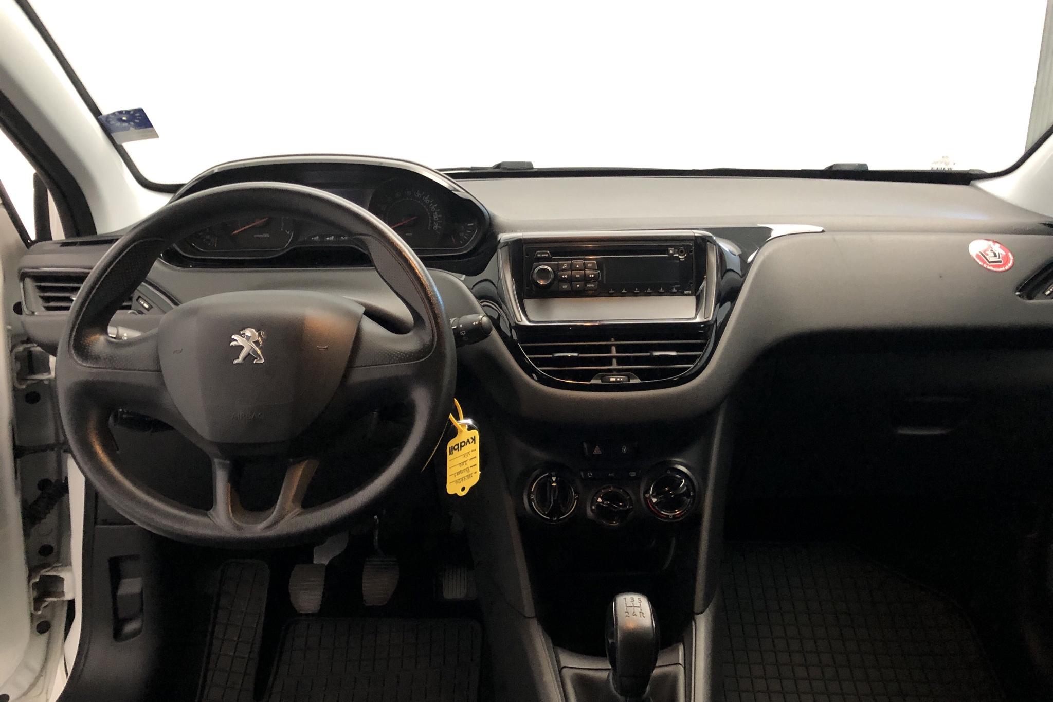 Peugeot 208 1.0 VTi 3dr (68hk) - 118 370 km - Manual - white - 2013