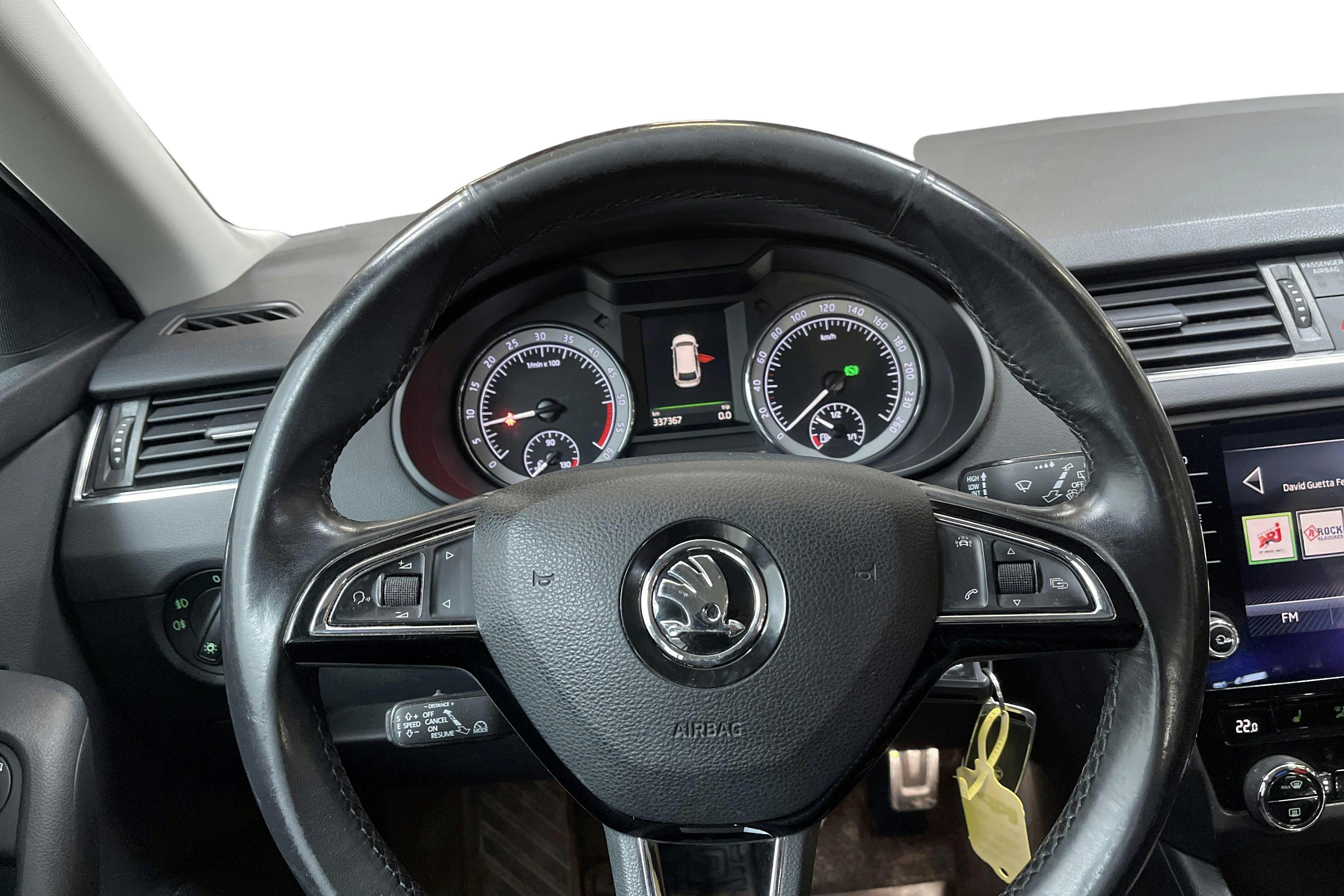 Skoda Octavia Scout II 2.0 TDI 4X4 (184hk) - 33 737 mil - Automat - vit - 2018
