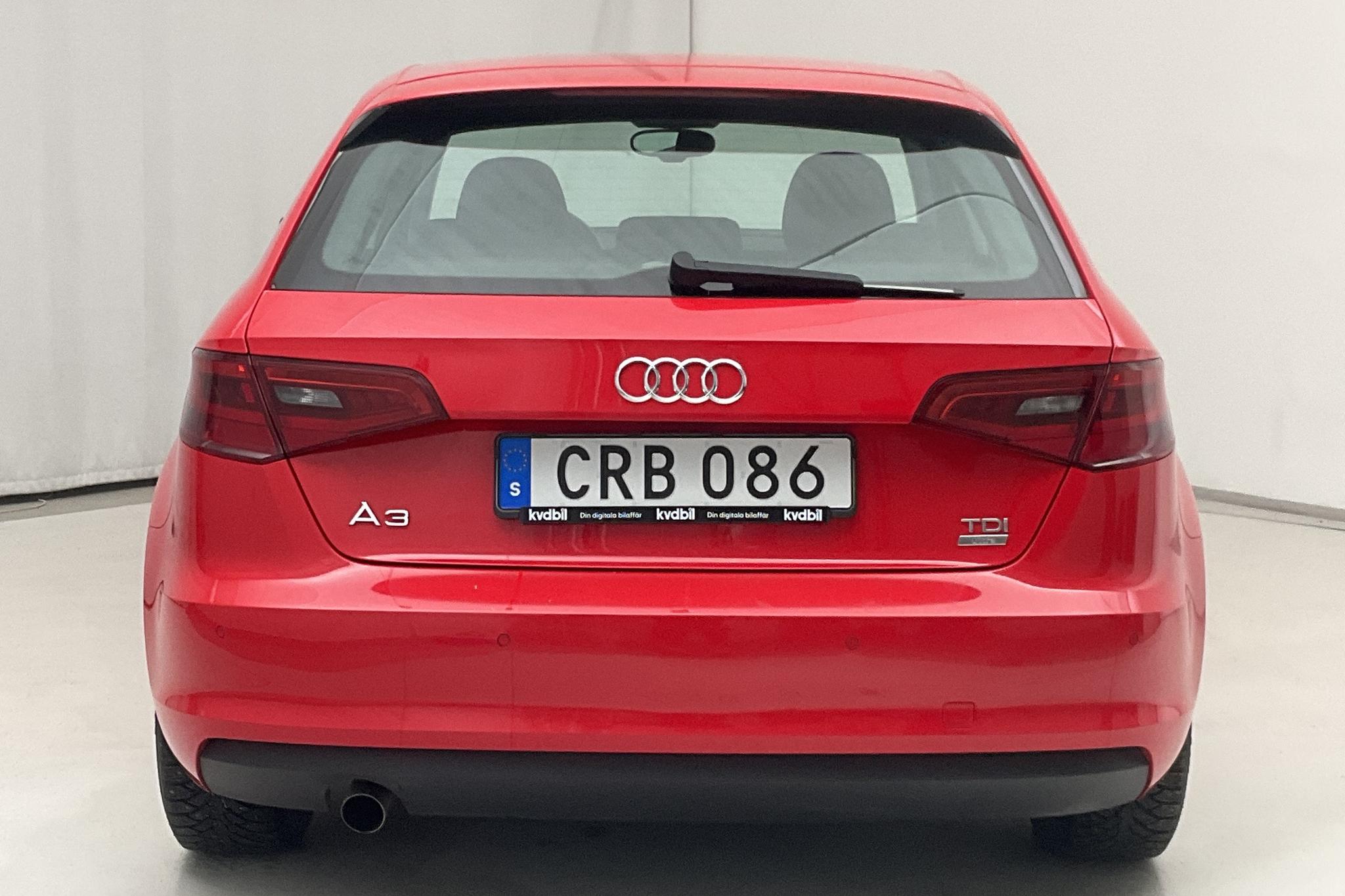 Audi A3 1.6 TDI Ultra Sportback (110hk) - 15 828 mil - Manuell - röd - 2015