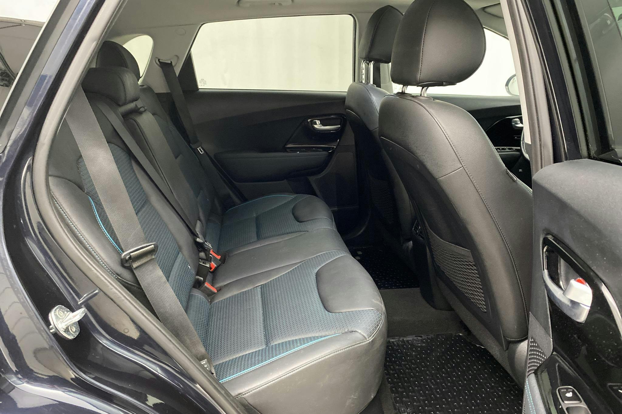 KIA Niro EV 64 kWh (204hk) - 5 618 mil - Automat - blå - 2019