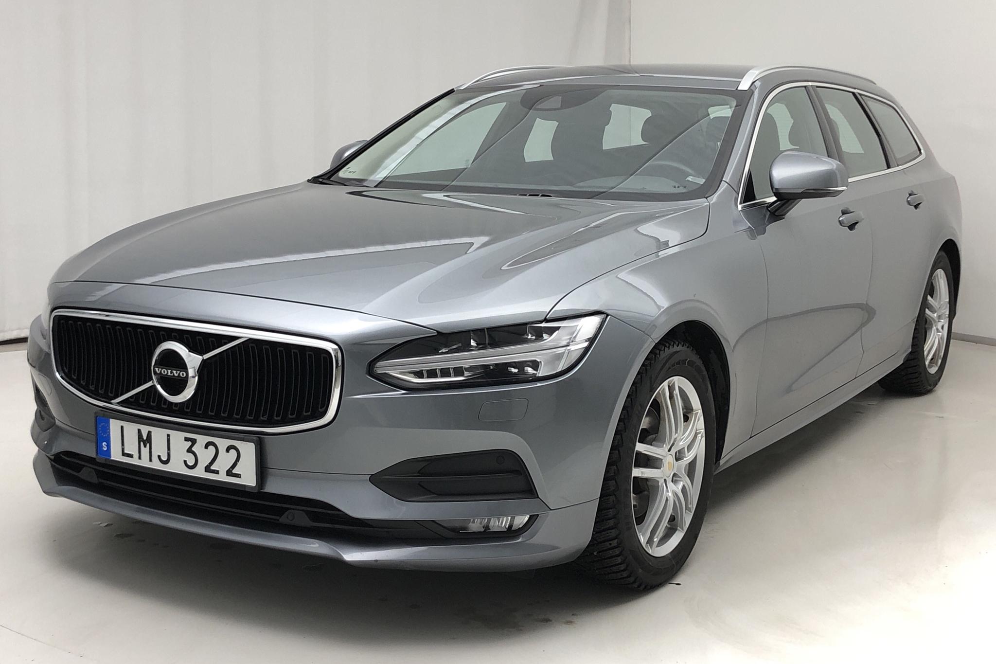 Volvo V90 D4 AWD (190hk) - 14 358 mil - Automat - grå - 2019