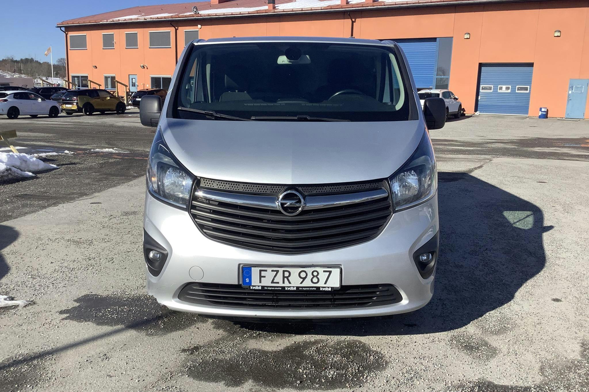 Opel Vivaro 1.6 BITURBO (125hk) - 15 599 mil - Manuell - grå - 2017