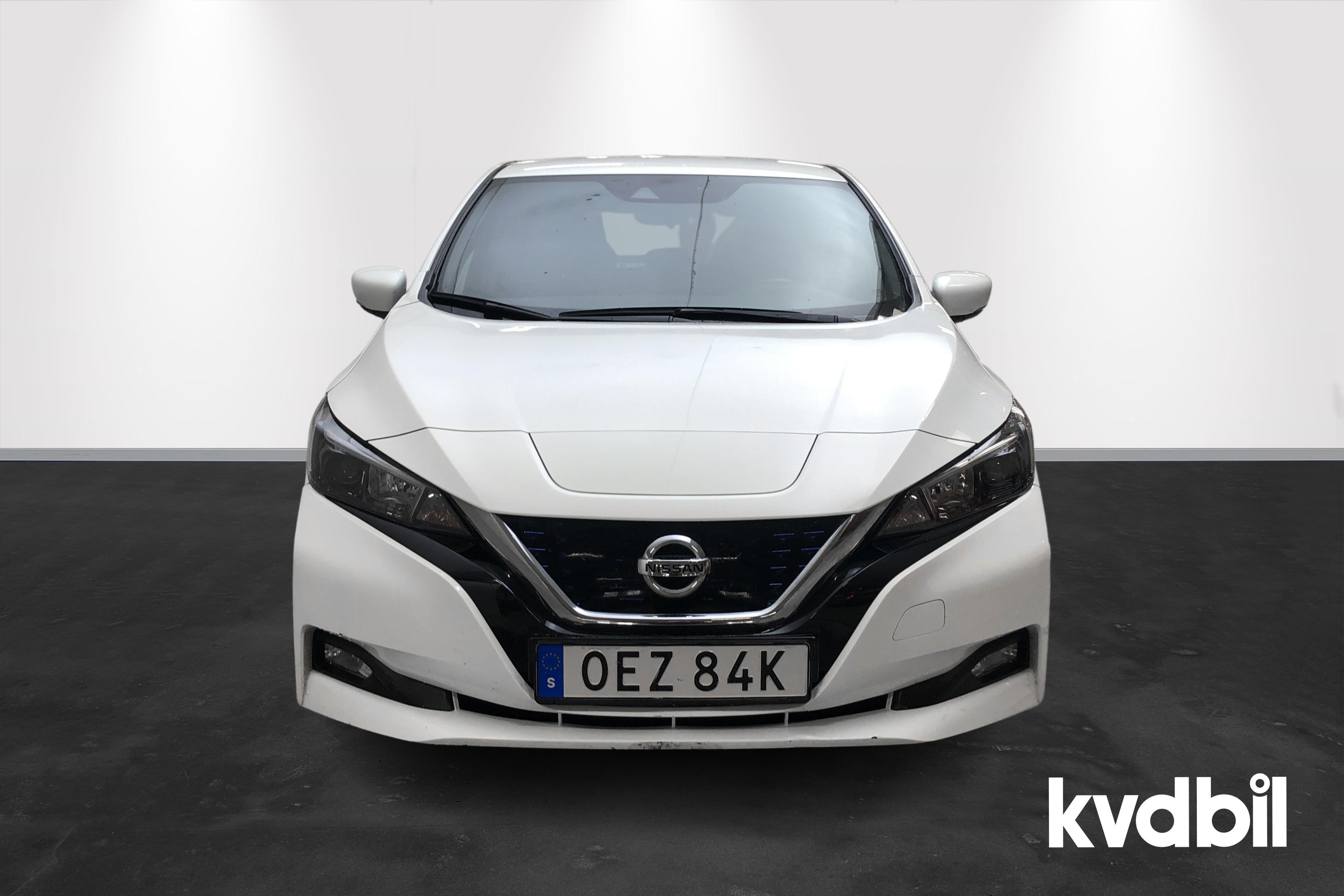 Nissan LEAF 5dr 39 kWh (150hk) - 84 590 km - Automatic - white - 2019
