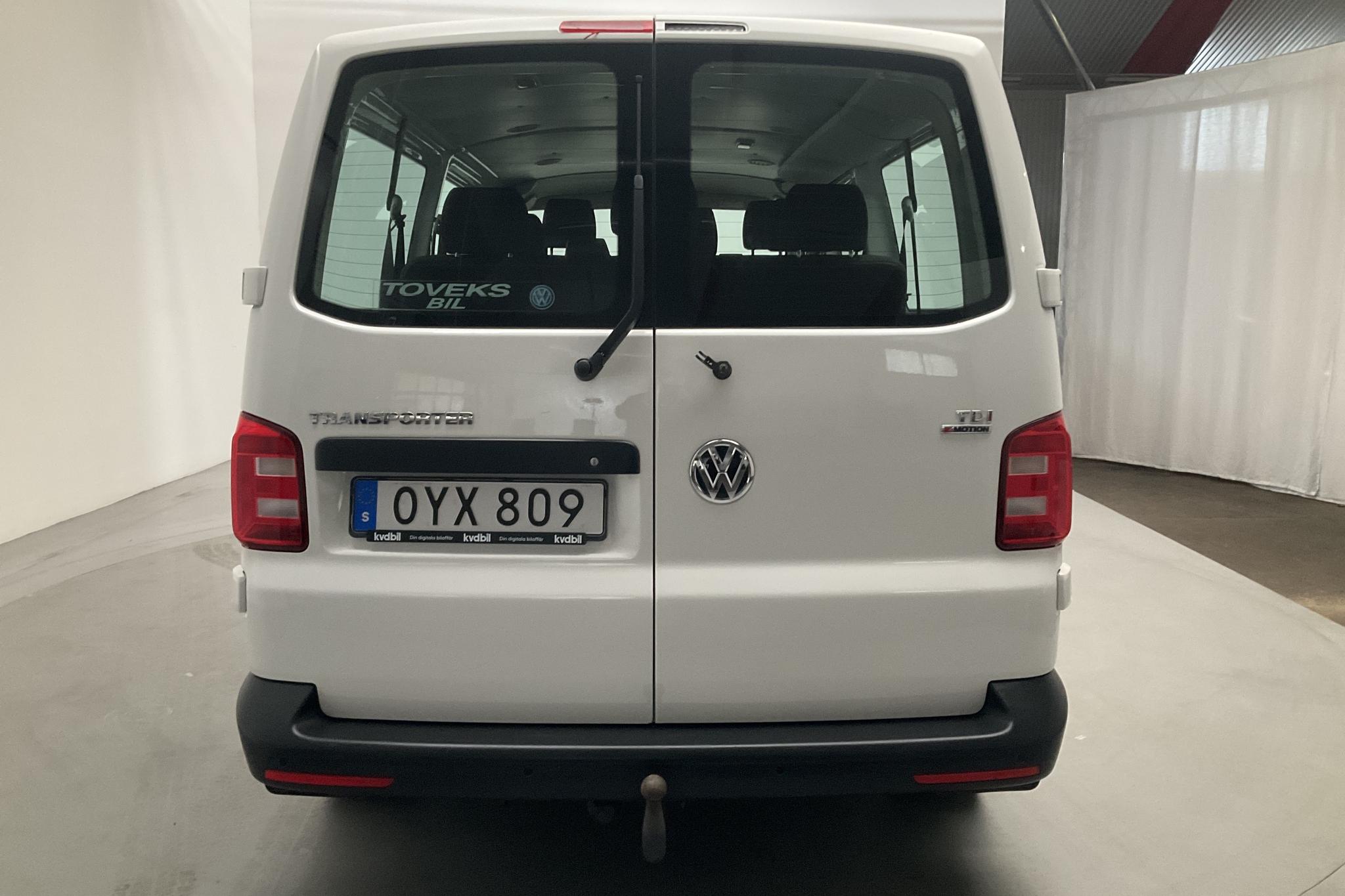 VW Transporter Kombi T6 2.0 TDI BMT Skåp 4MOTION (150hk) - 4 764 mil - Manuell - vit - 2017