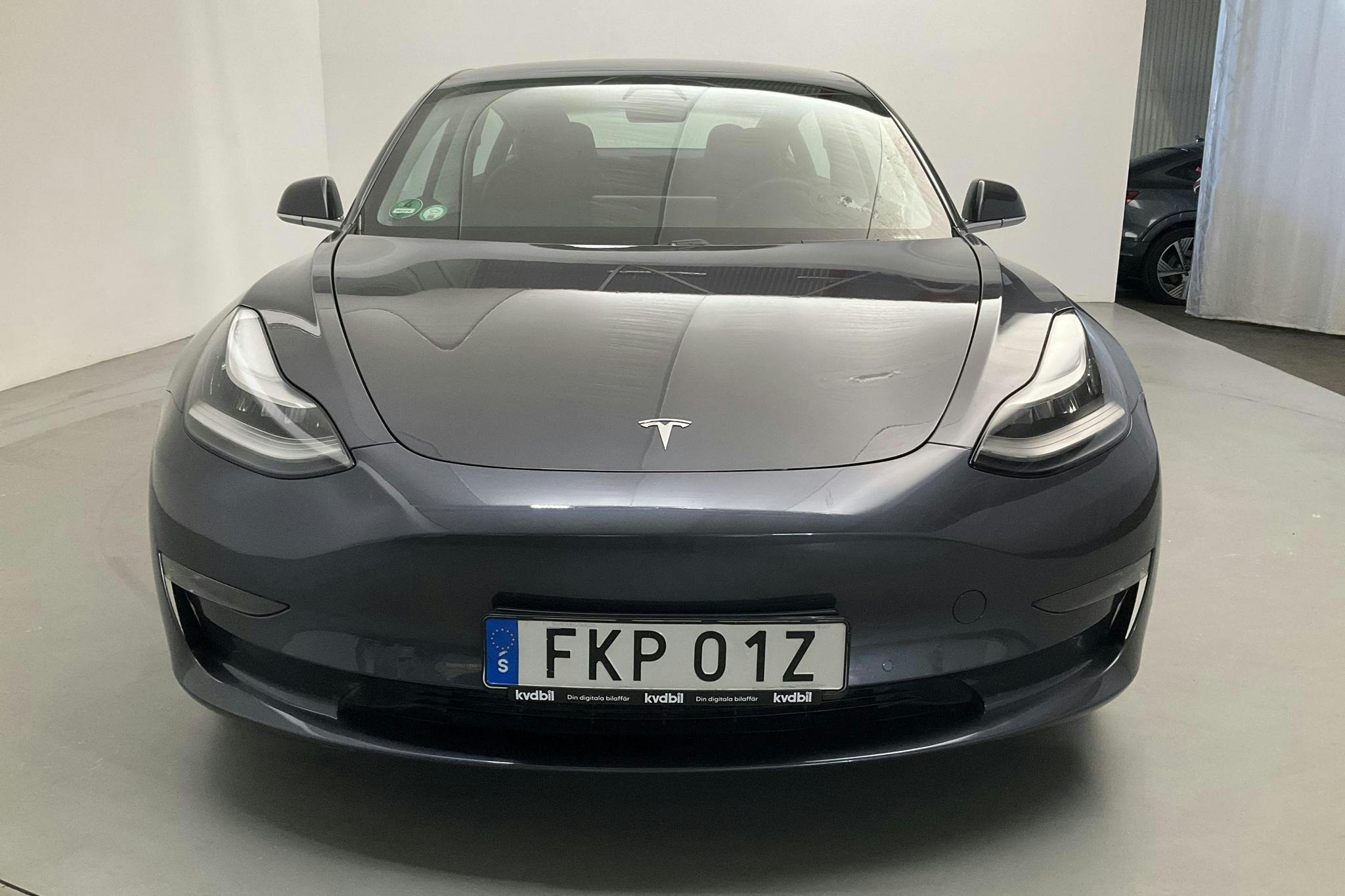 Tesla Model 3 Long Range Dual Motor AWD - 5 217 mil - Automat - grå - 2020