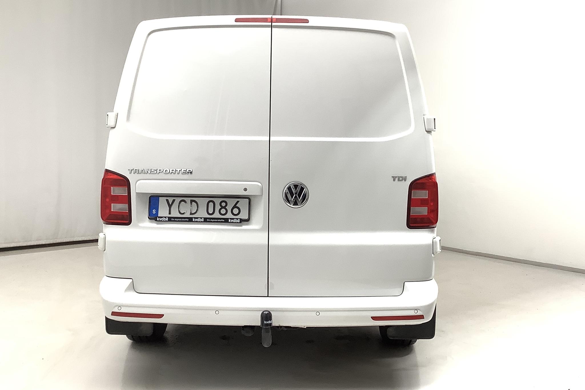 VW Transporter T6 2.0 TDI BMT Skåp (102hk) - 15 858 mil - Manuell - vit - 2018