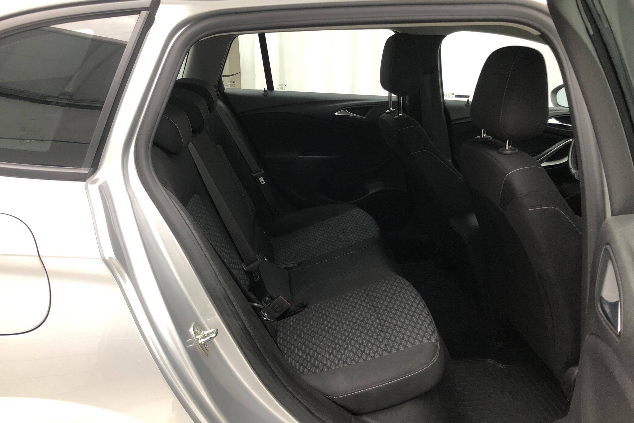 Opel Astra 1.6 CDTI ecoFLEX SportsTourer (110hk) - 206 300 km - Manual - gray - 2018