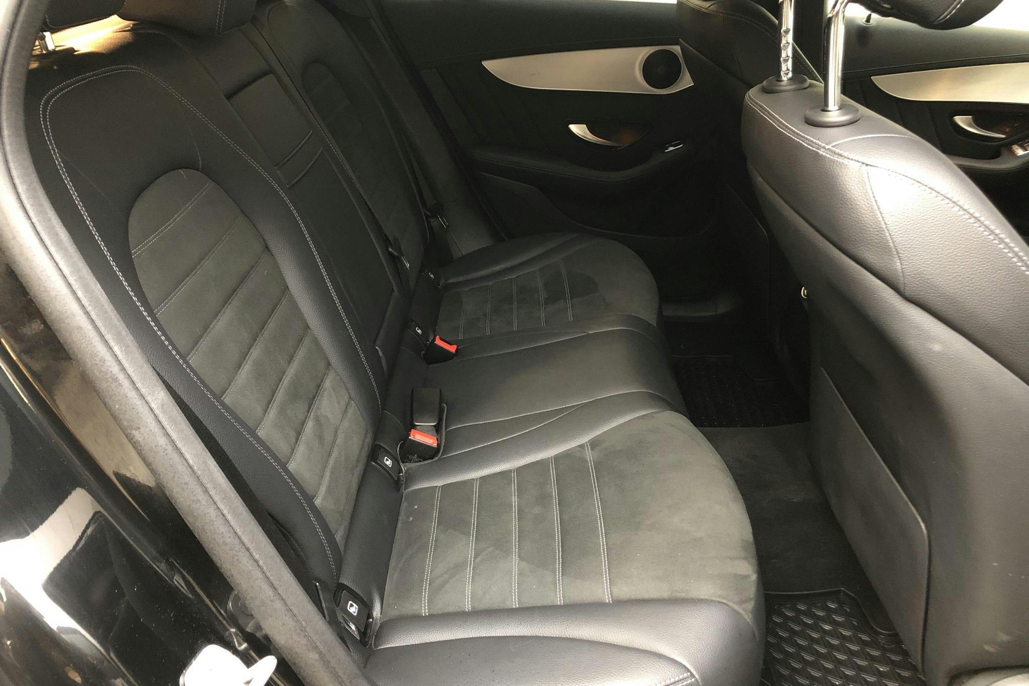 Mercedes GLC 220 d 4MATIC X253 (194hk) - 3 766 mil - Automat - svart - 2021