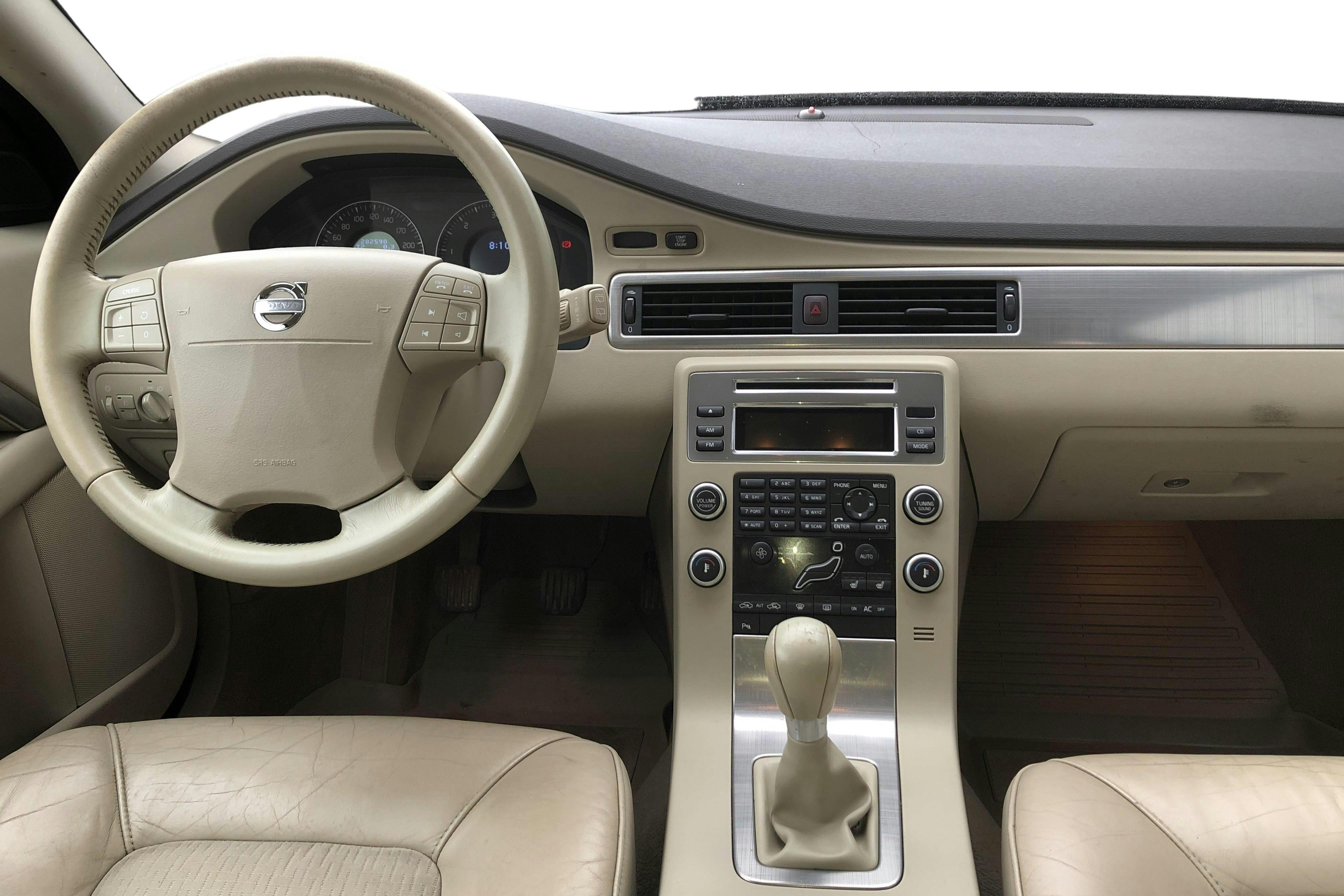 Volvo V70 II 2.4D (163hk) - 282 590 km - Manual - gray - 2009