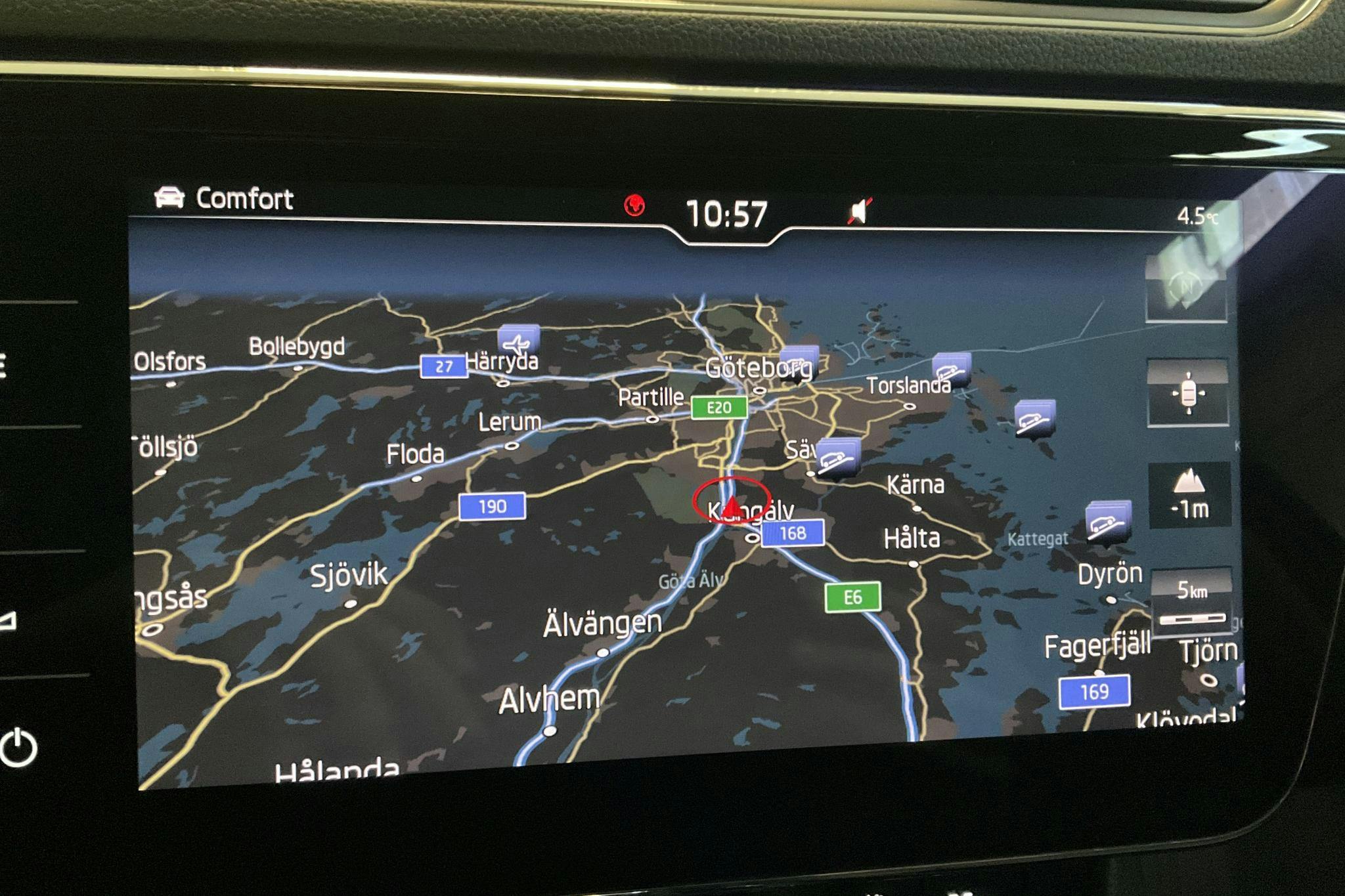 Skoda Superb 2.0 TDI 4x4 Kombi (190hk) - 6 923 mil - Automat - Dark Grey - 2018