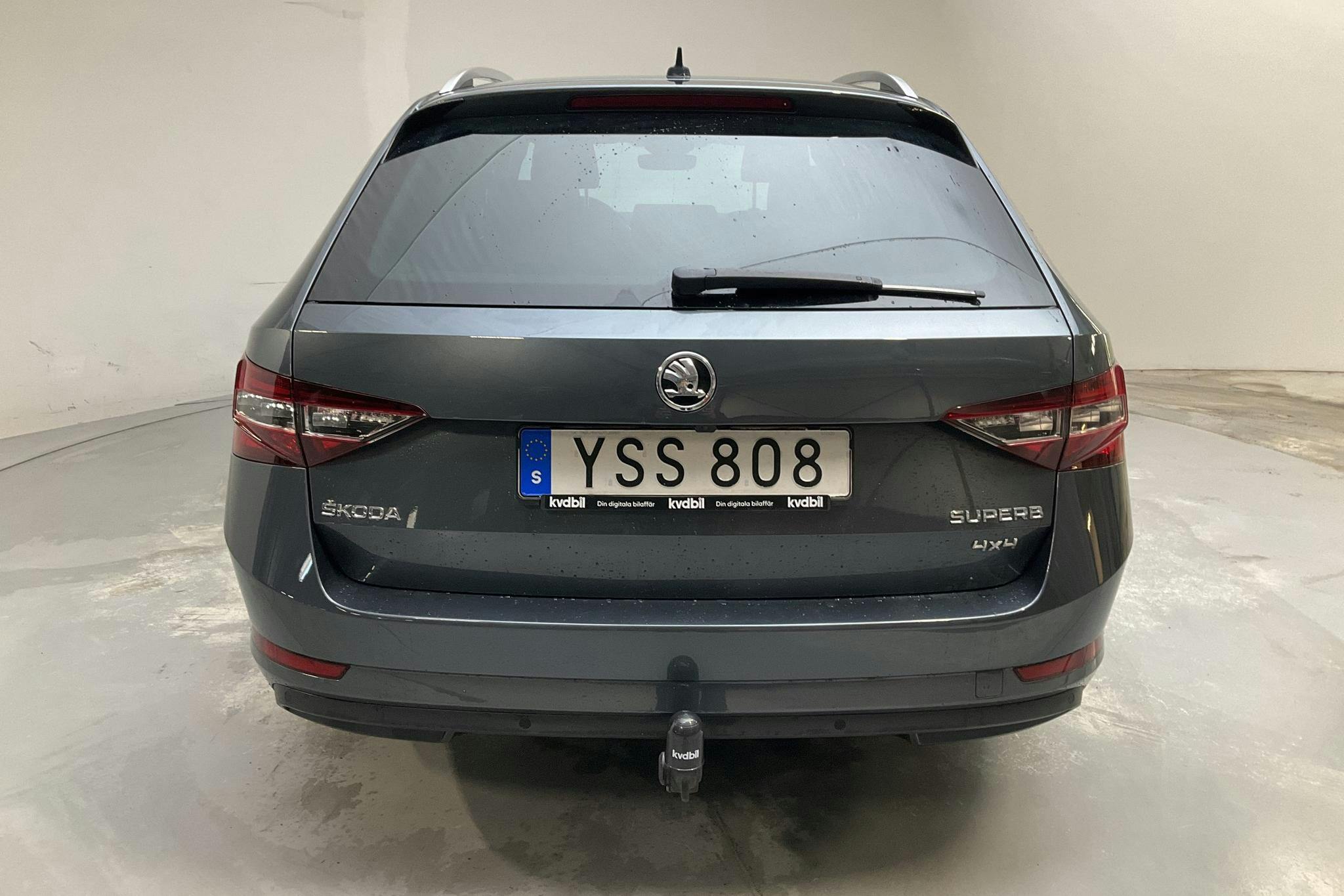 Skoda Superb 2.0 TDI 4x4 Kombi (190hk) - 6 923 mil - Automat - Dark Grey - 2018