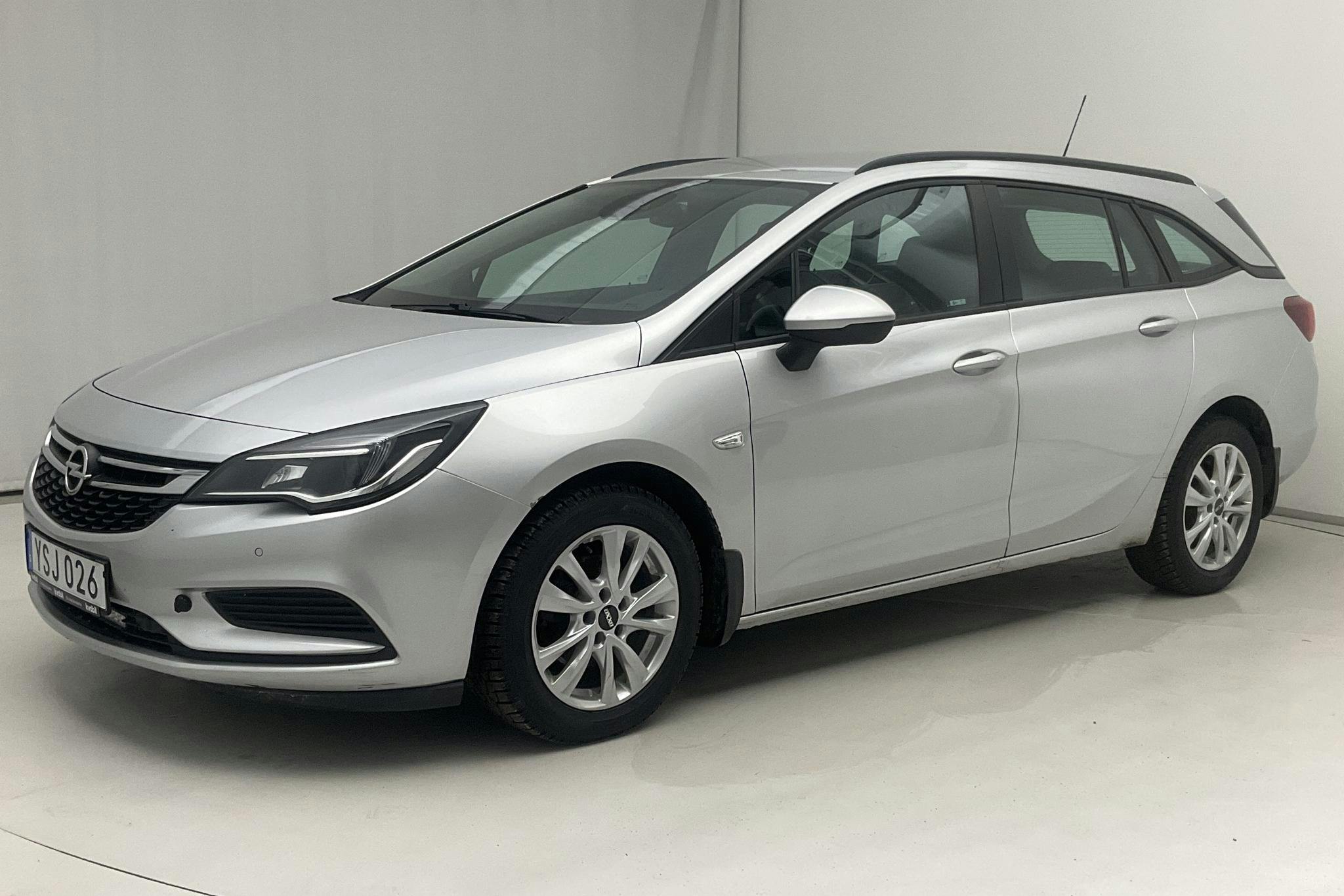 Opel Astra 1.6 CDTI ecoFLEX SportsTourer (110hk) - 218 180 km - Manual - gray - 2018