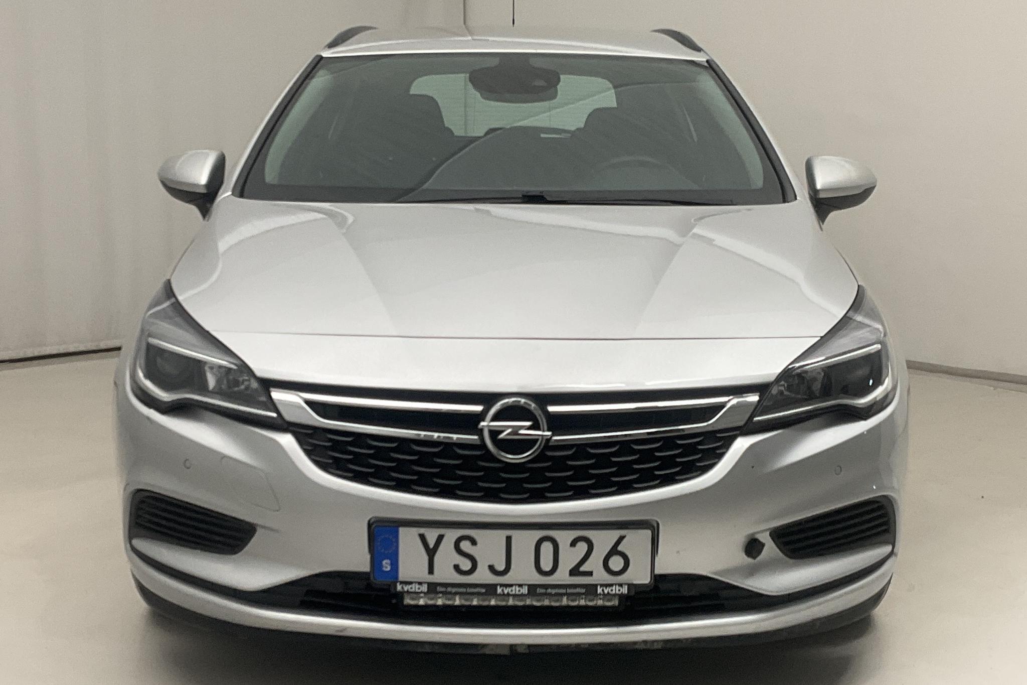 Opel Astra 1.6 CDTI ecoFLEX SportsTourer (110hk) - 218 180 km - Manual - gray - 2018