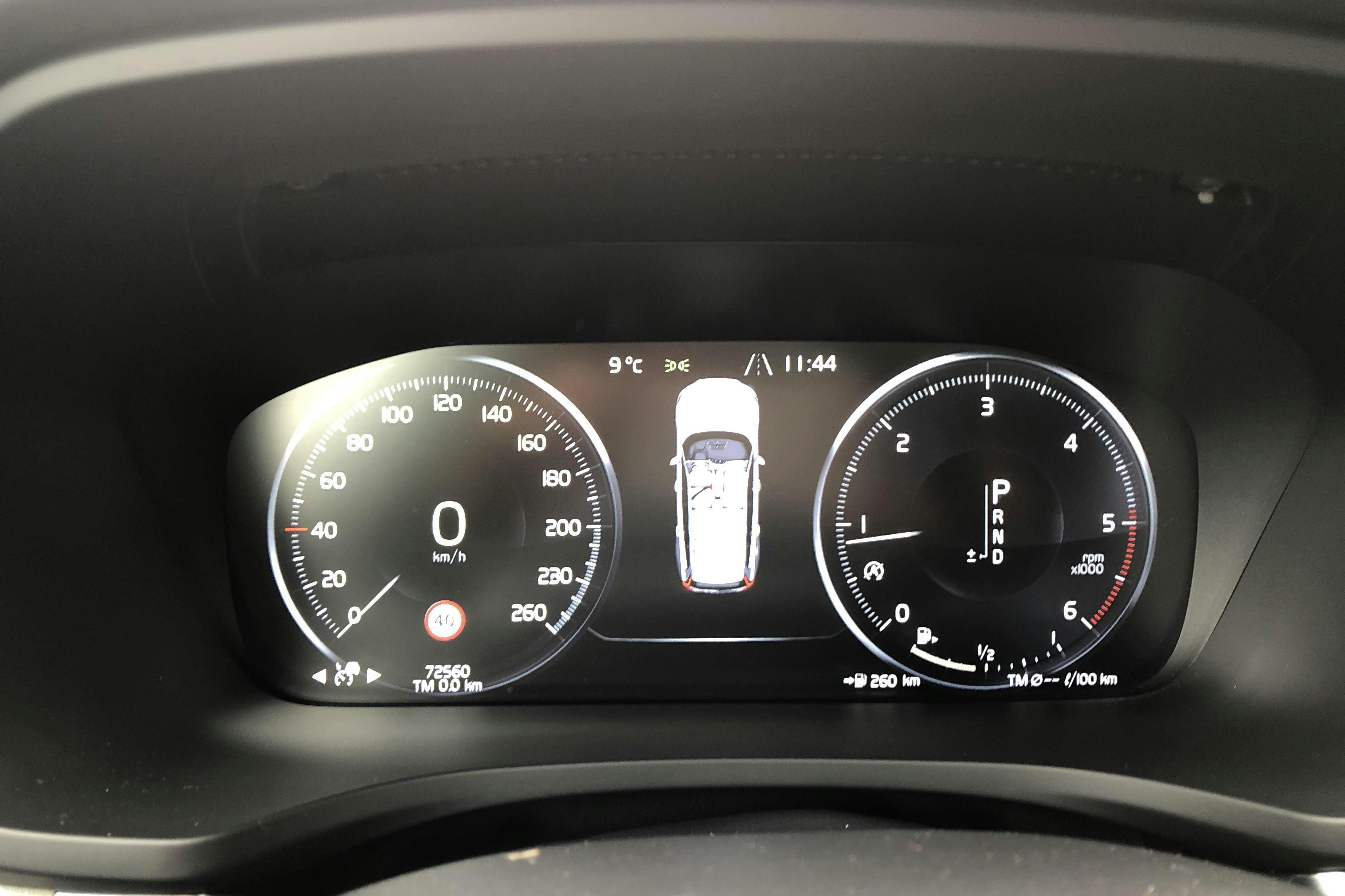 Volvo V60 D4 Cross Country AWD (190hk) - 7 256 mil - Automat - vit - 2019
