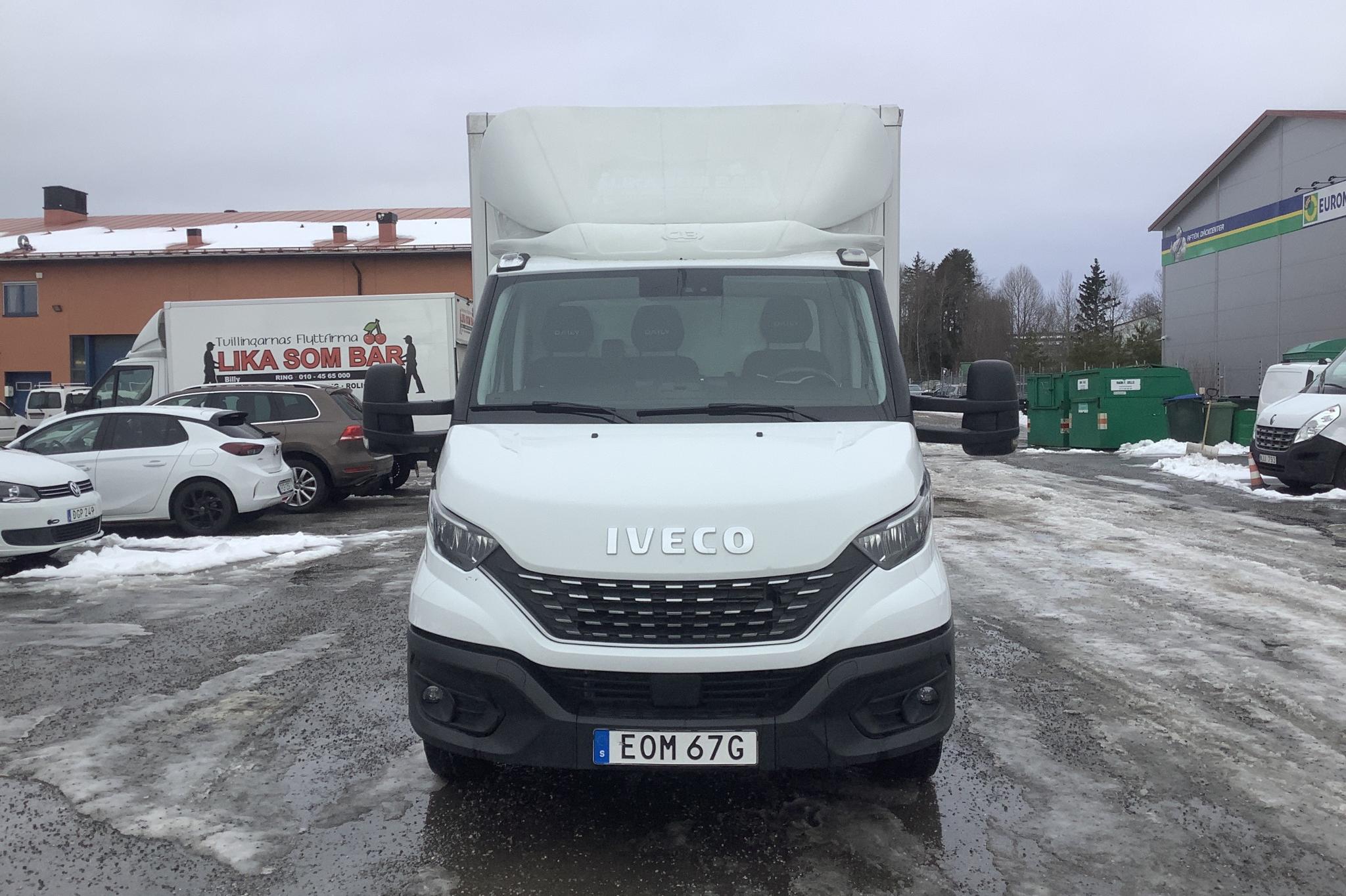 Iveco Daily 35 2.3 Volymskåp (156hk) - 80 300 km - Automatic - white - 2020