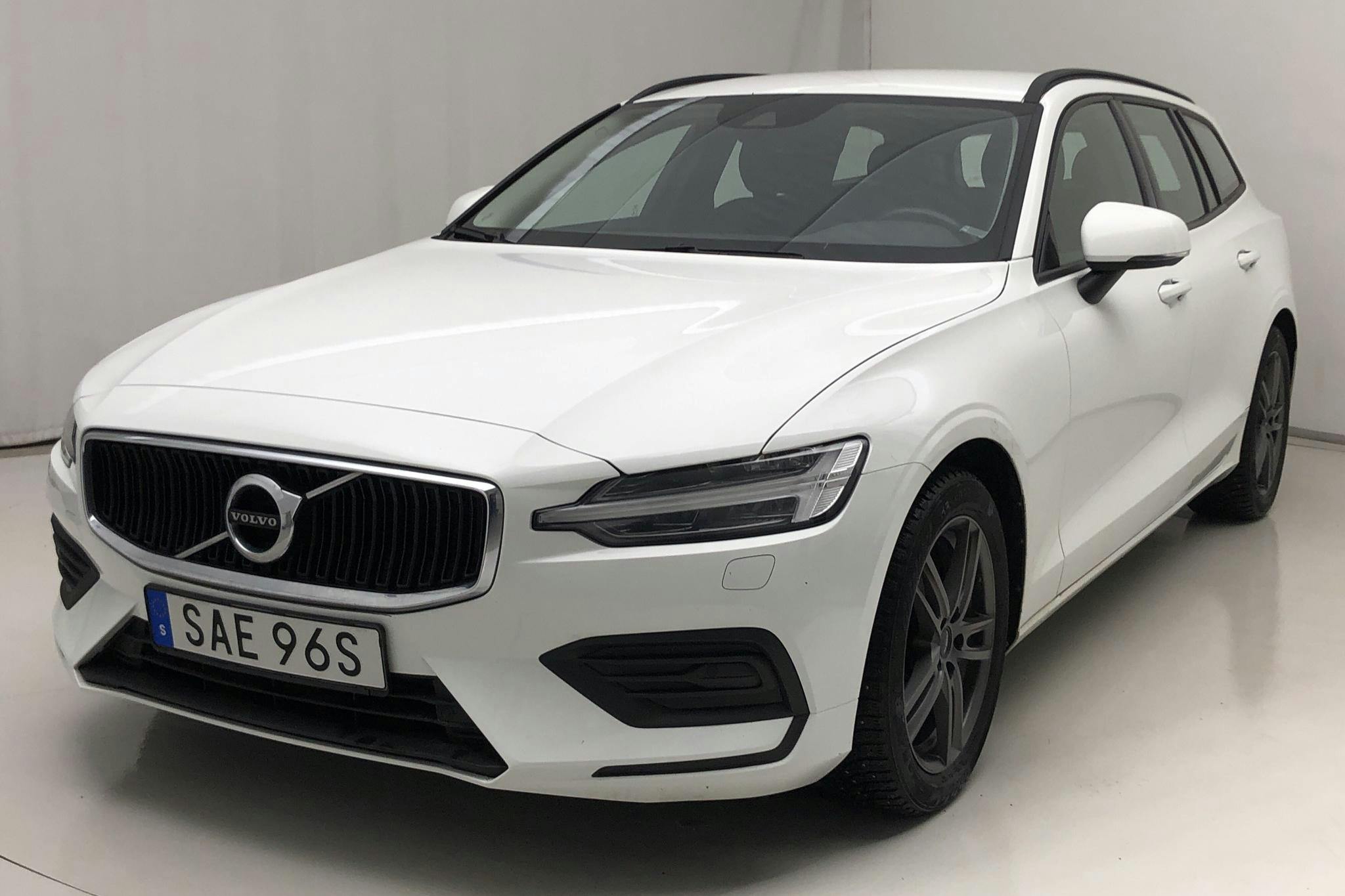Volvo V60 D3 AWD (150hk) - 14 560 mil - Automat - vit - 2020