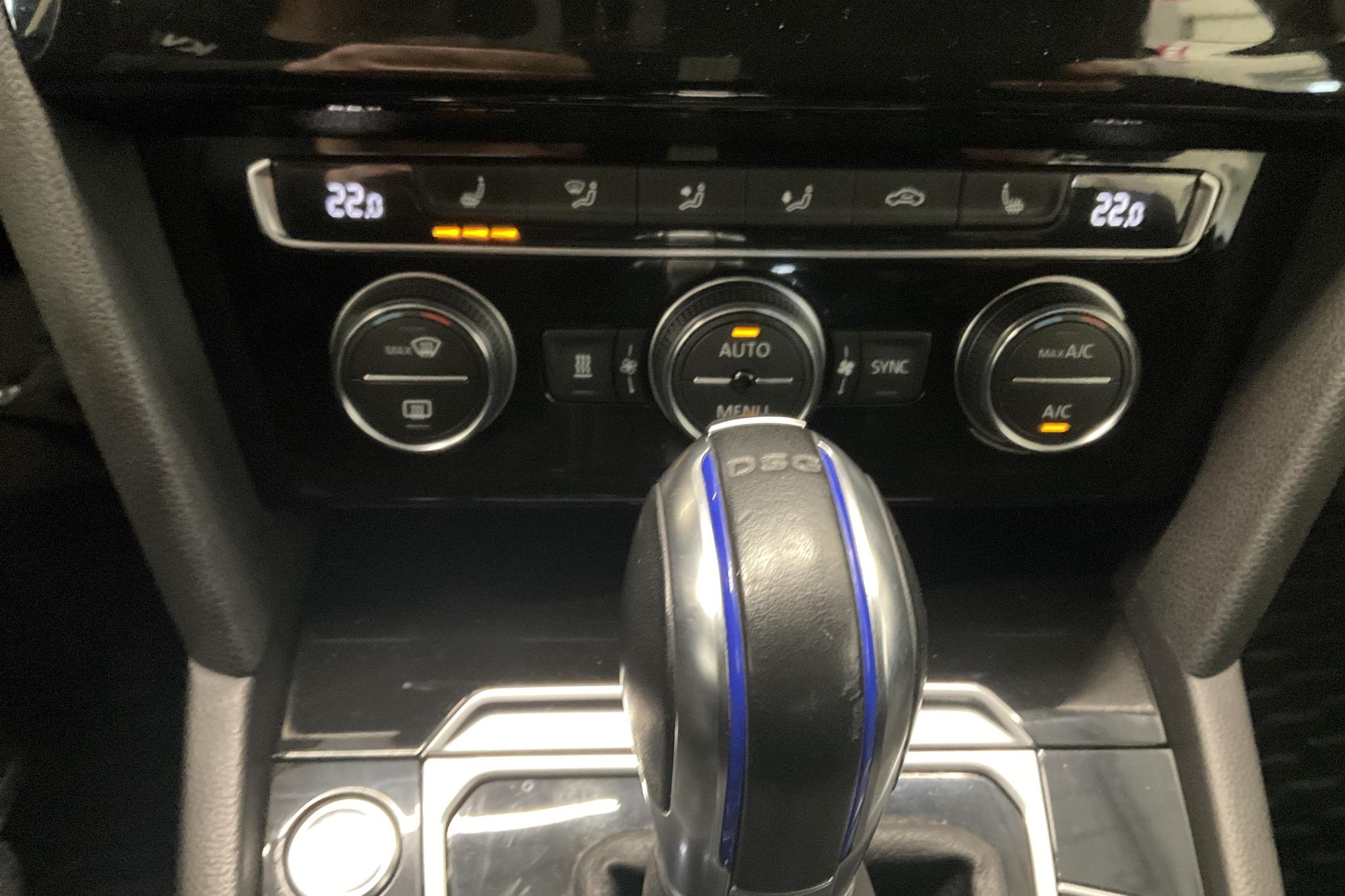 VW Passat 1.4 Plug-in-Hybrid Sportscombi (218hk) - 8 149 mil - Automat - blå - 2017