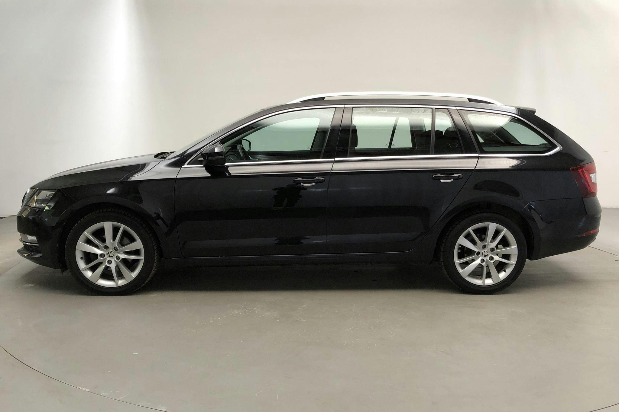 Skoda Octavia III 1.0 TSI Combi (115hk) - 48 900 km - Automatic - black - 2019