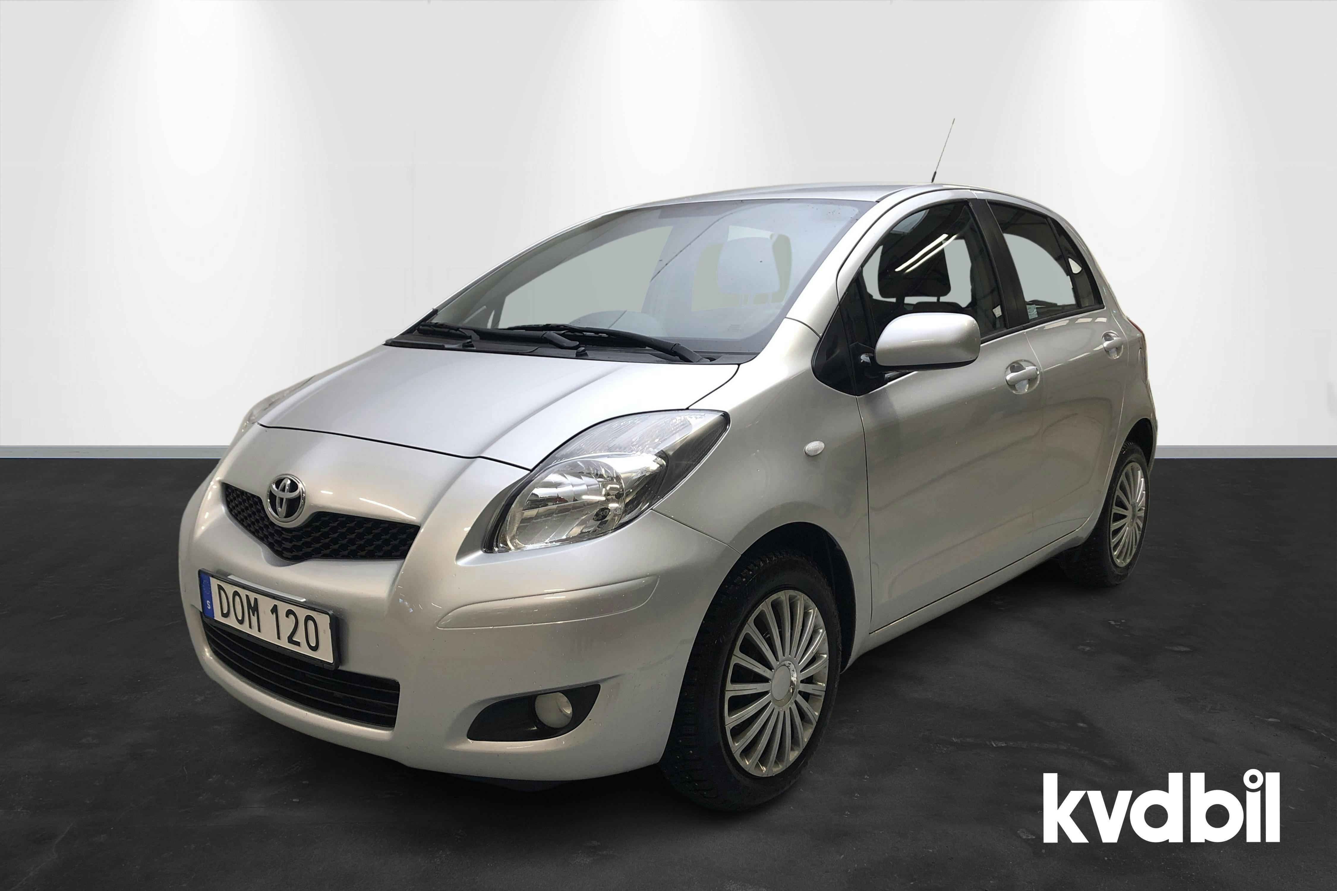 Toyota Yaris 1.33 5dr (100hk) - 89 530 km - Manual - silver - 2010